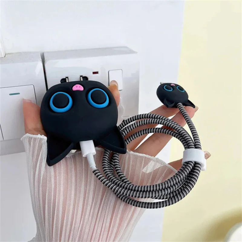 Iphone Charger Case Cover - Kitty Black - 4 Piece Set (With Wire Protector) - Image 2