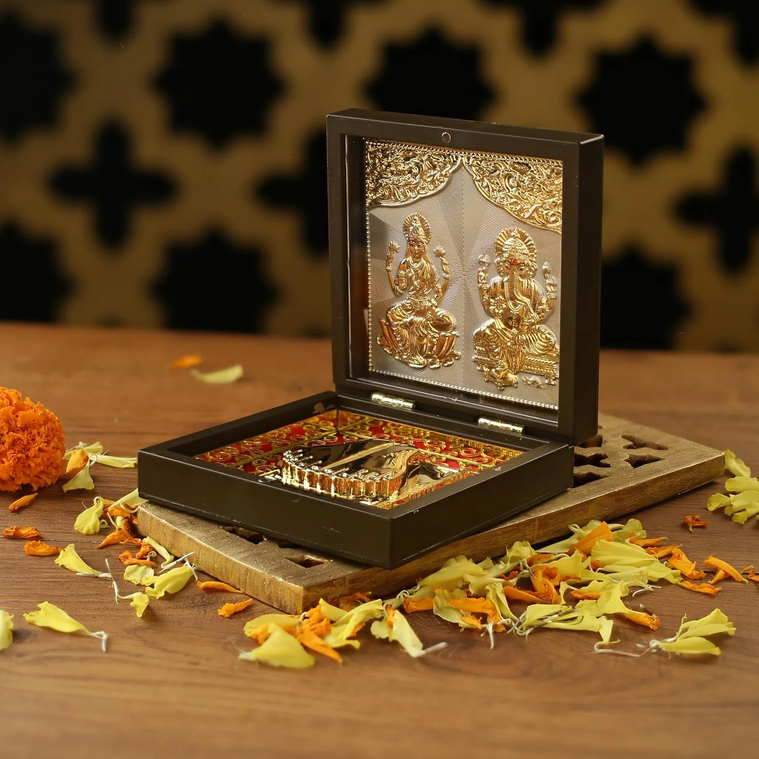 Laxmi Ganesh Pocket Temple (24 Karat Gold Coated) - Image 10