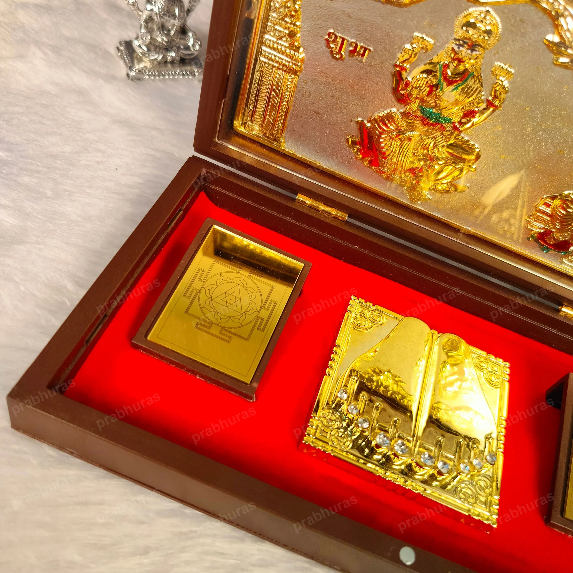 Laxmi Ganesh Pocket Temple (24 Karat Gold Coated) - Image 5