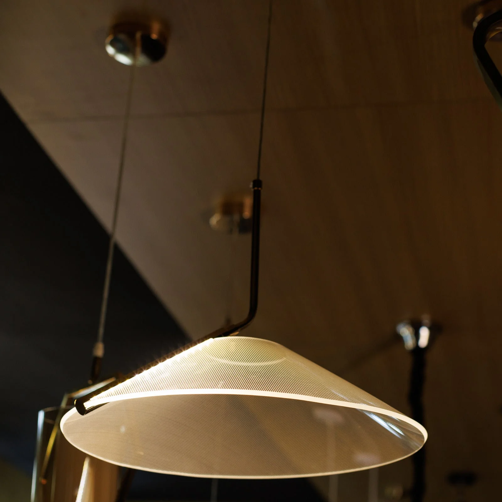 LED Acrylic Pendant Lamp - Image 4