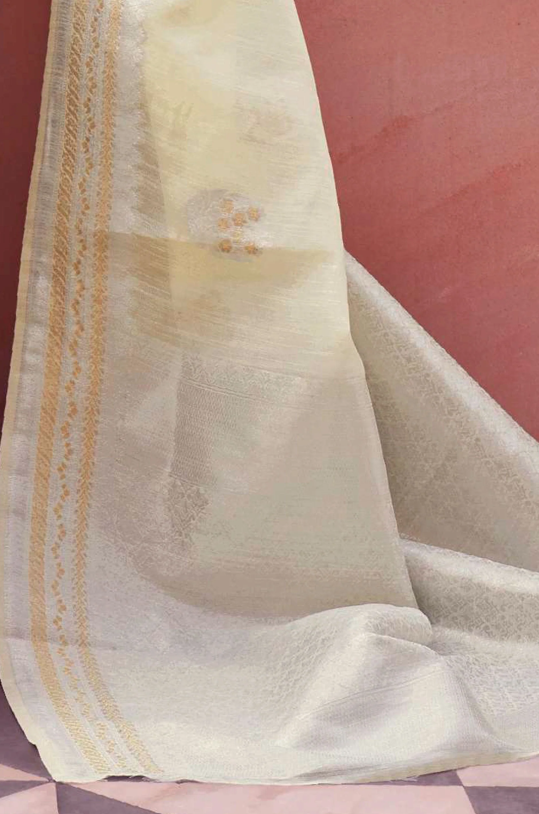 Lemon Yellow Woven Linen Saree - Image 2
