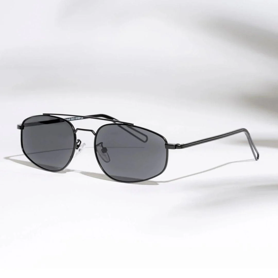 Leon Black Oval Sunglasses