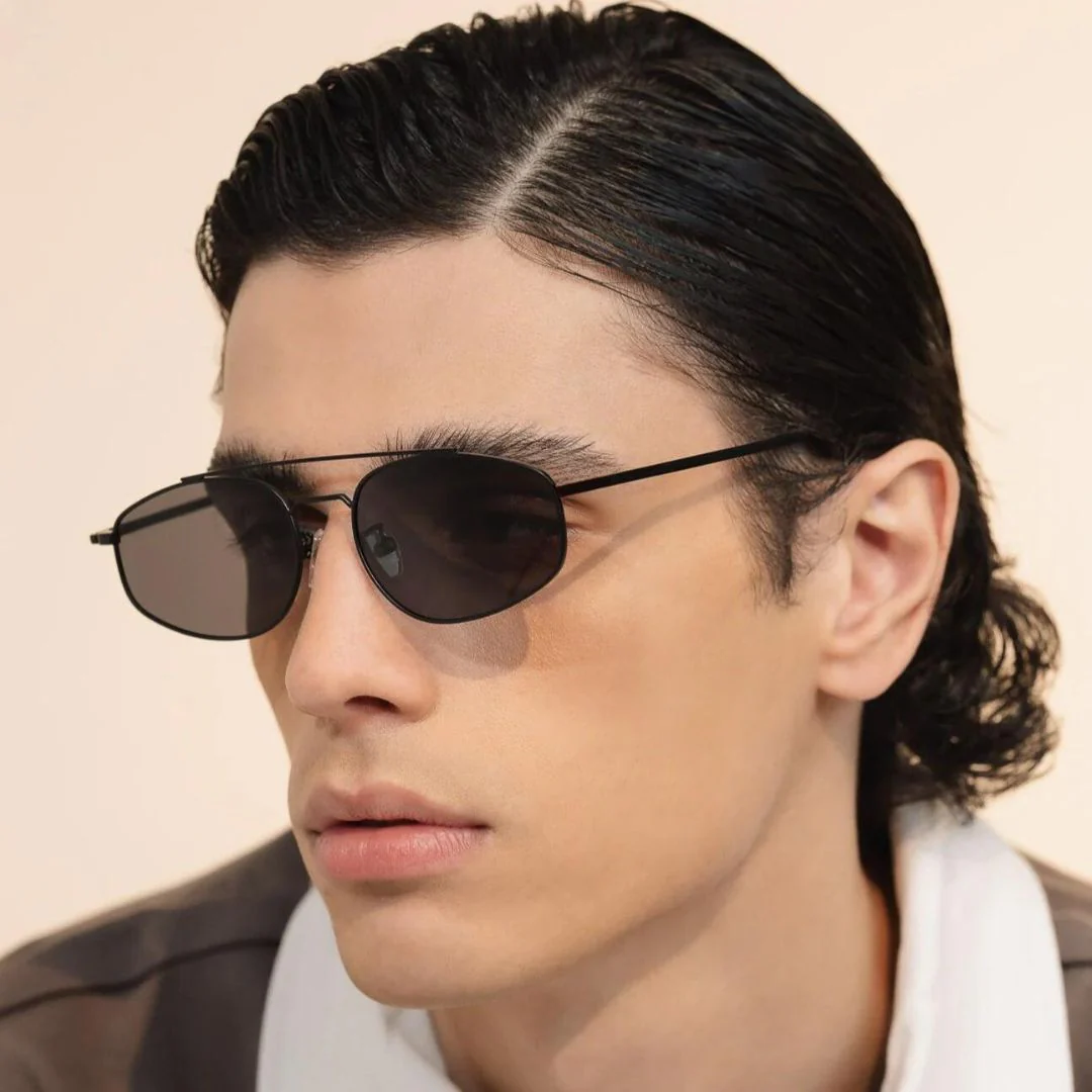 Leon Black Oval Sunglasses - Image 5