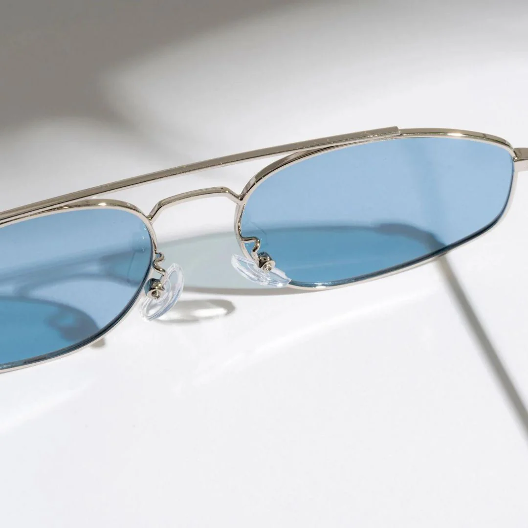 Leon Silver Blue Oval Sunglasses - Image 3