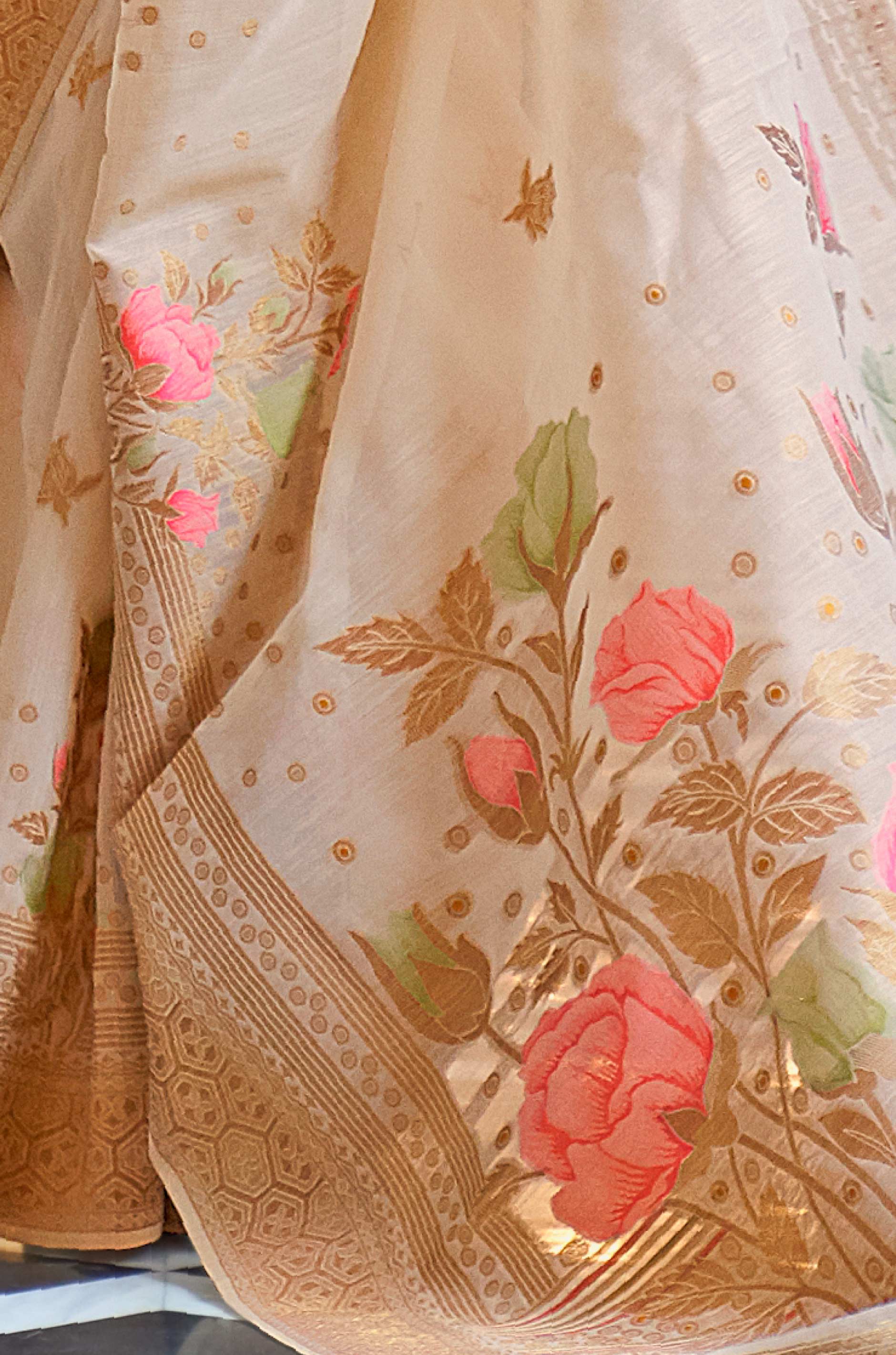 Light Brown Woven Linen Saree - Image 2