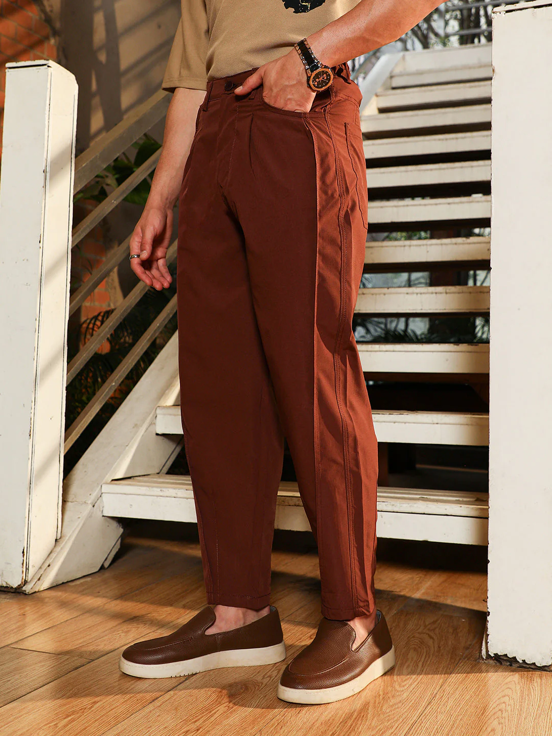 Light Weight - Pleated-Tapered Trousers - Image 3