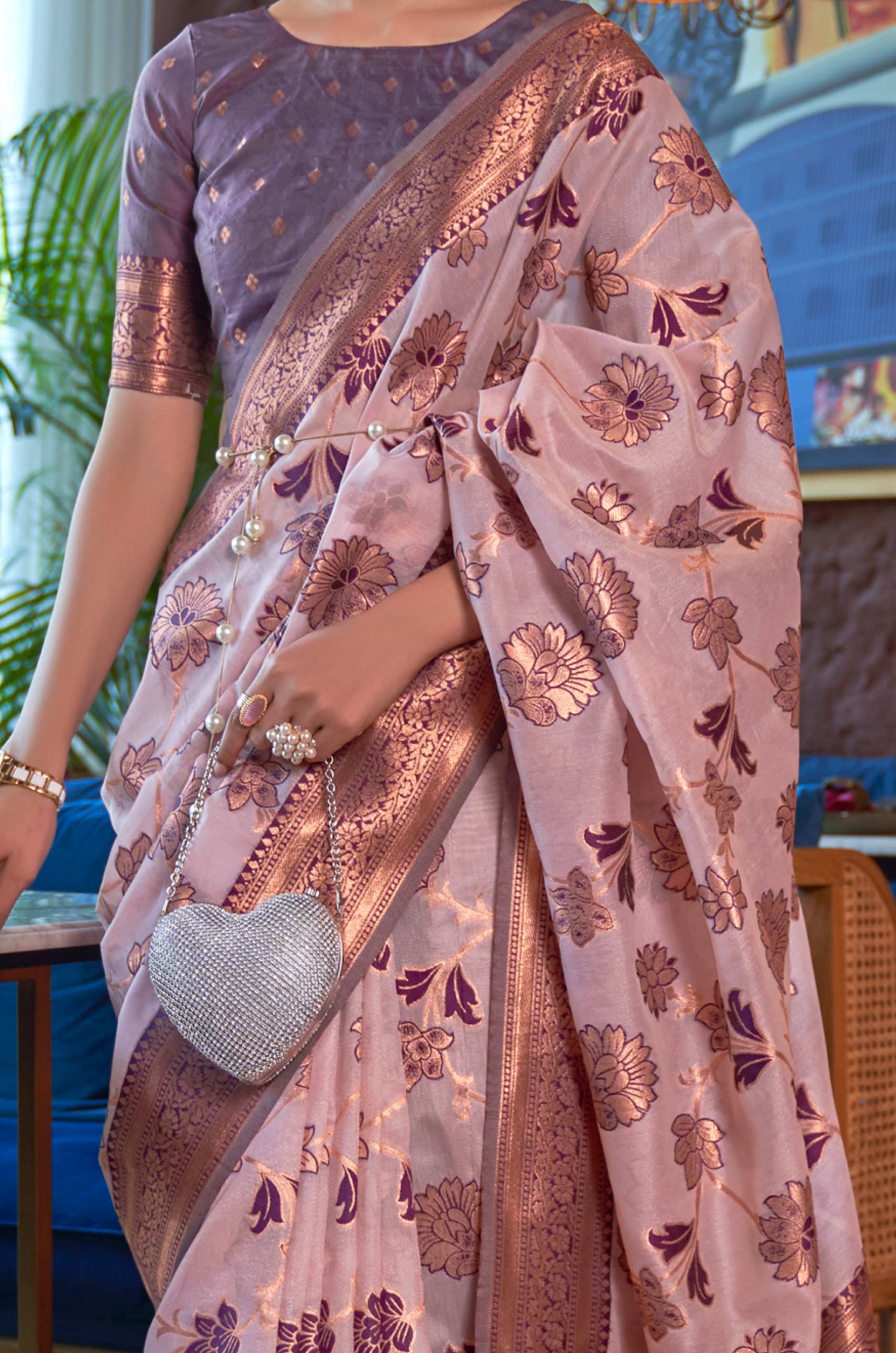 Lilac Floral Woven Organza Silk Saree - Image 3