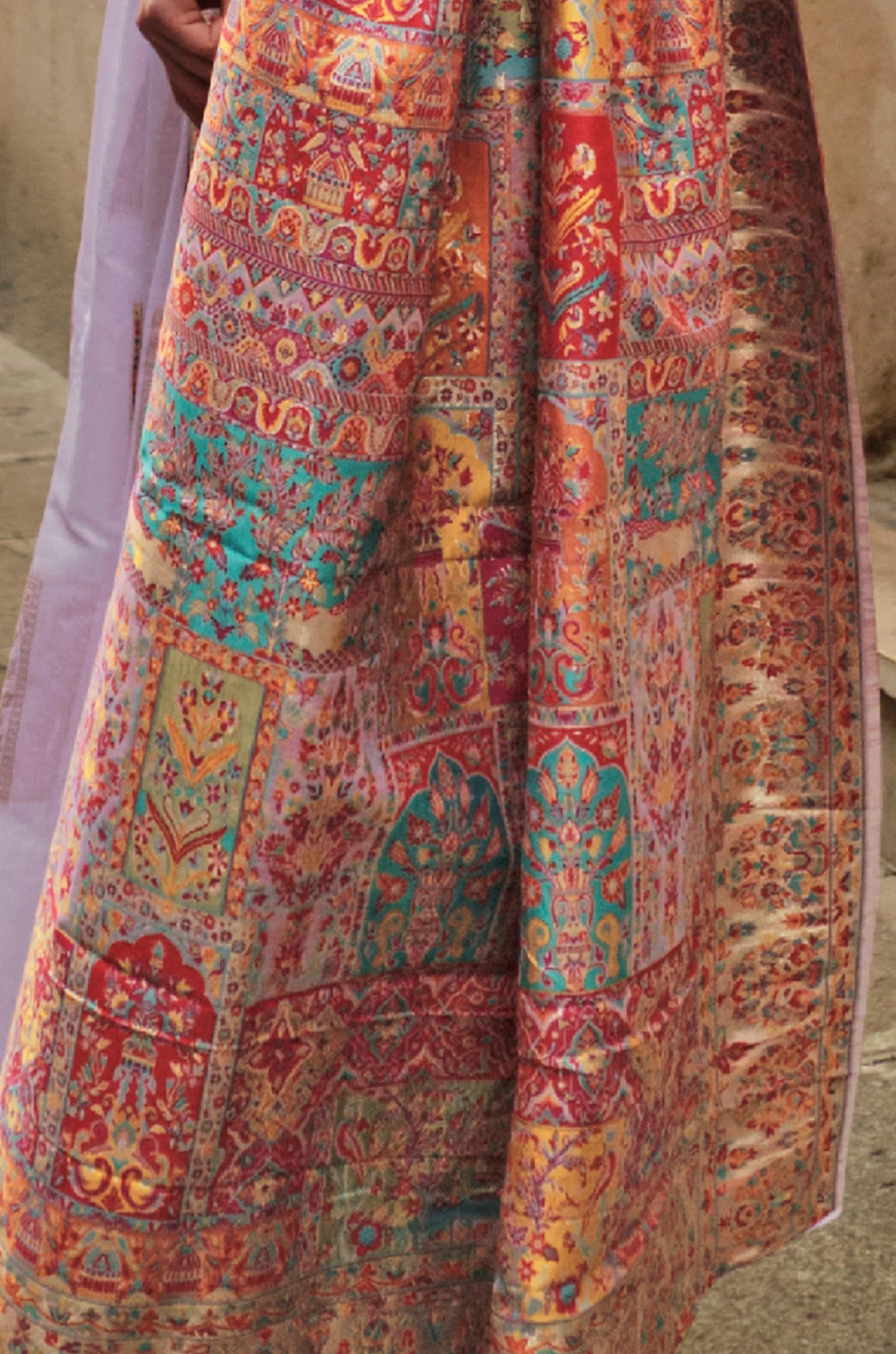 Lilac Kashmiri Modal Silk Saree - Image 3