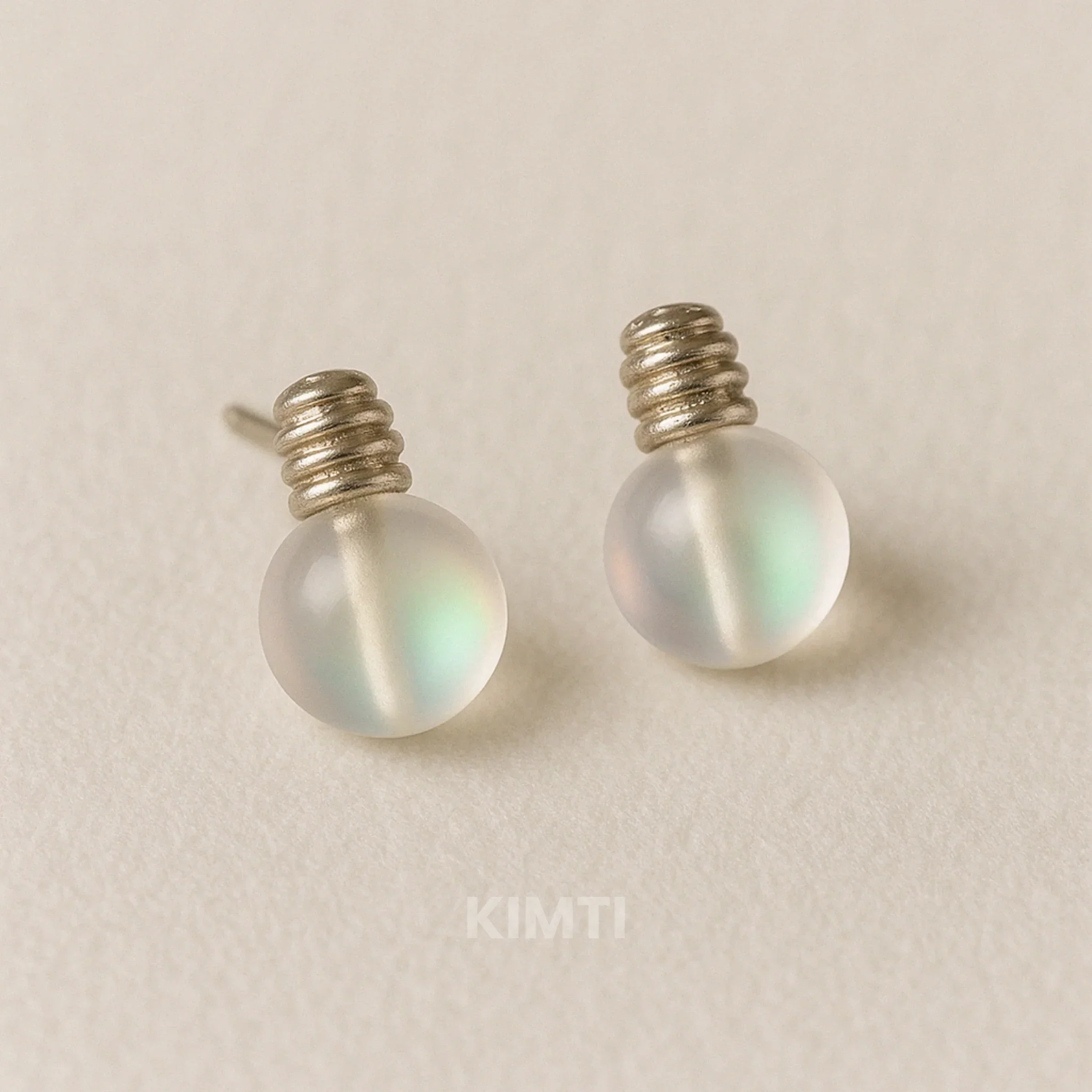 Limelights on Me Bulb Aurora Stud Earring
