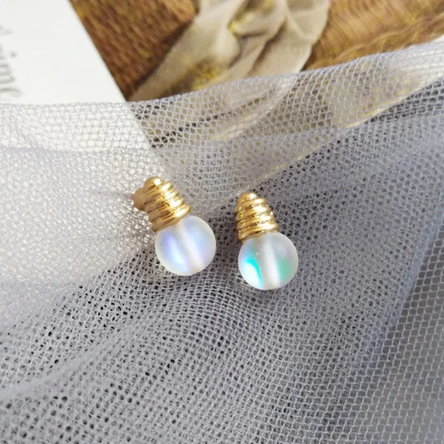Limelights on Me Bulb Aurora Stud Earring - Image 6