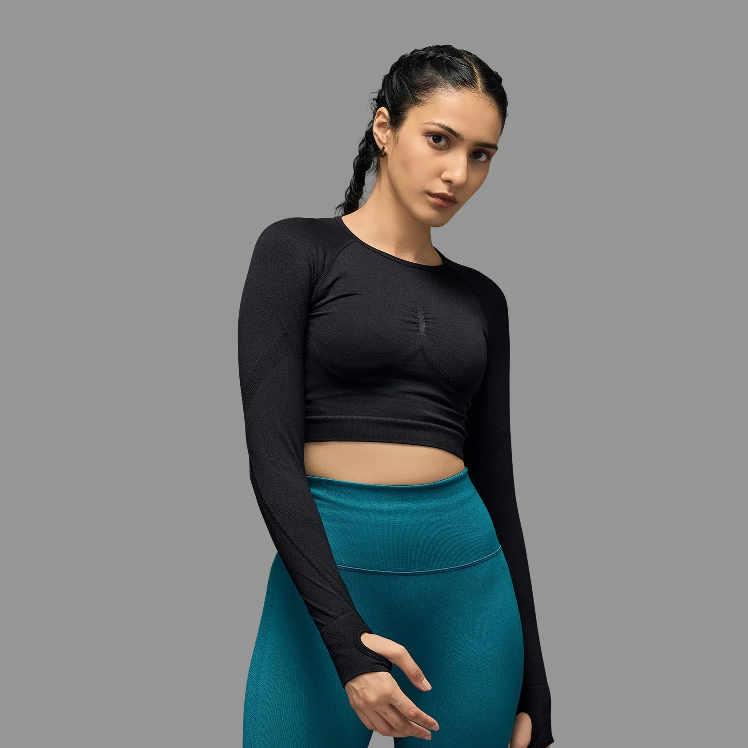 Limitless snatched Long sleeve drop top- black - Image 4