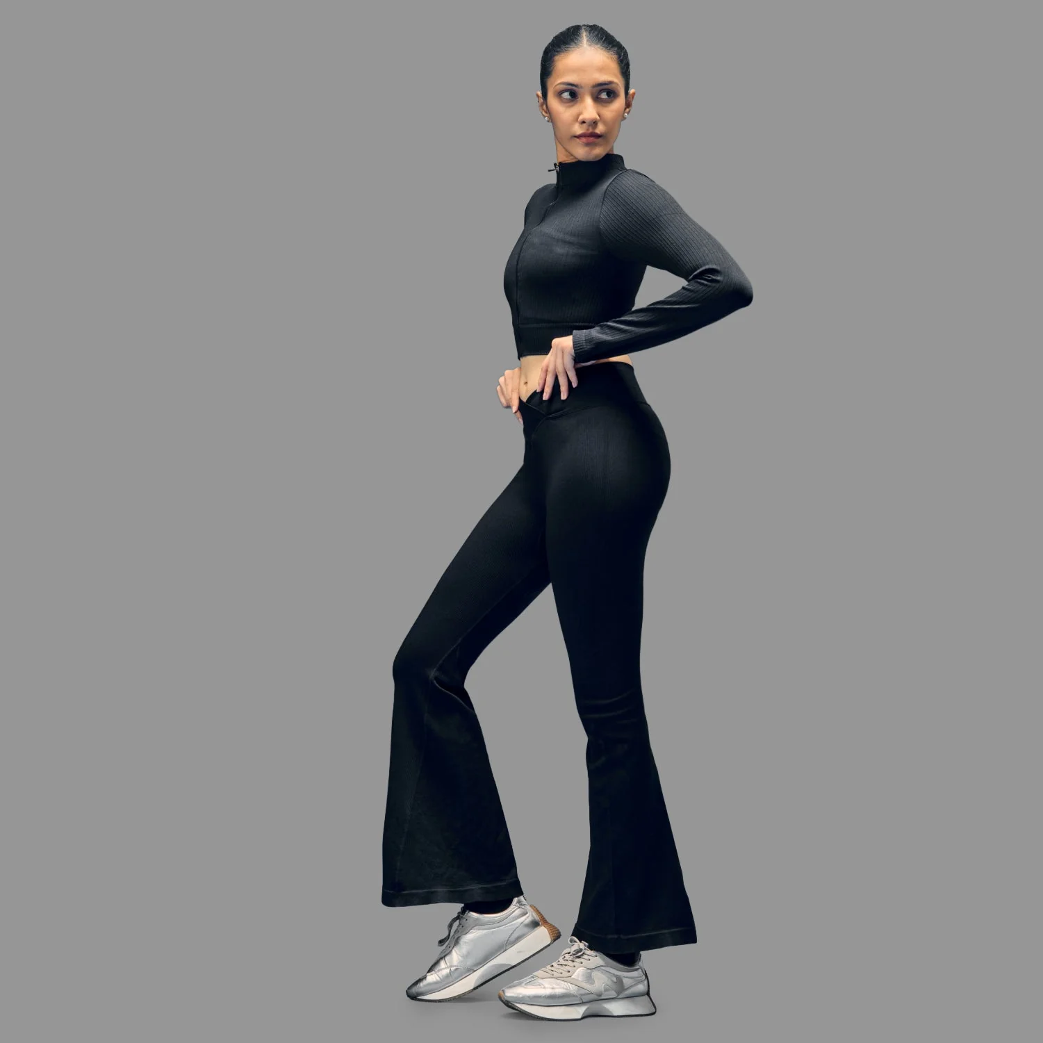 Limitless snatched Ruched back Flare Pants- Black - Image 3