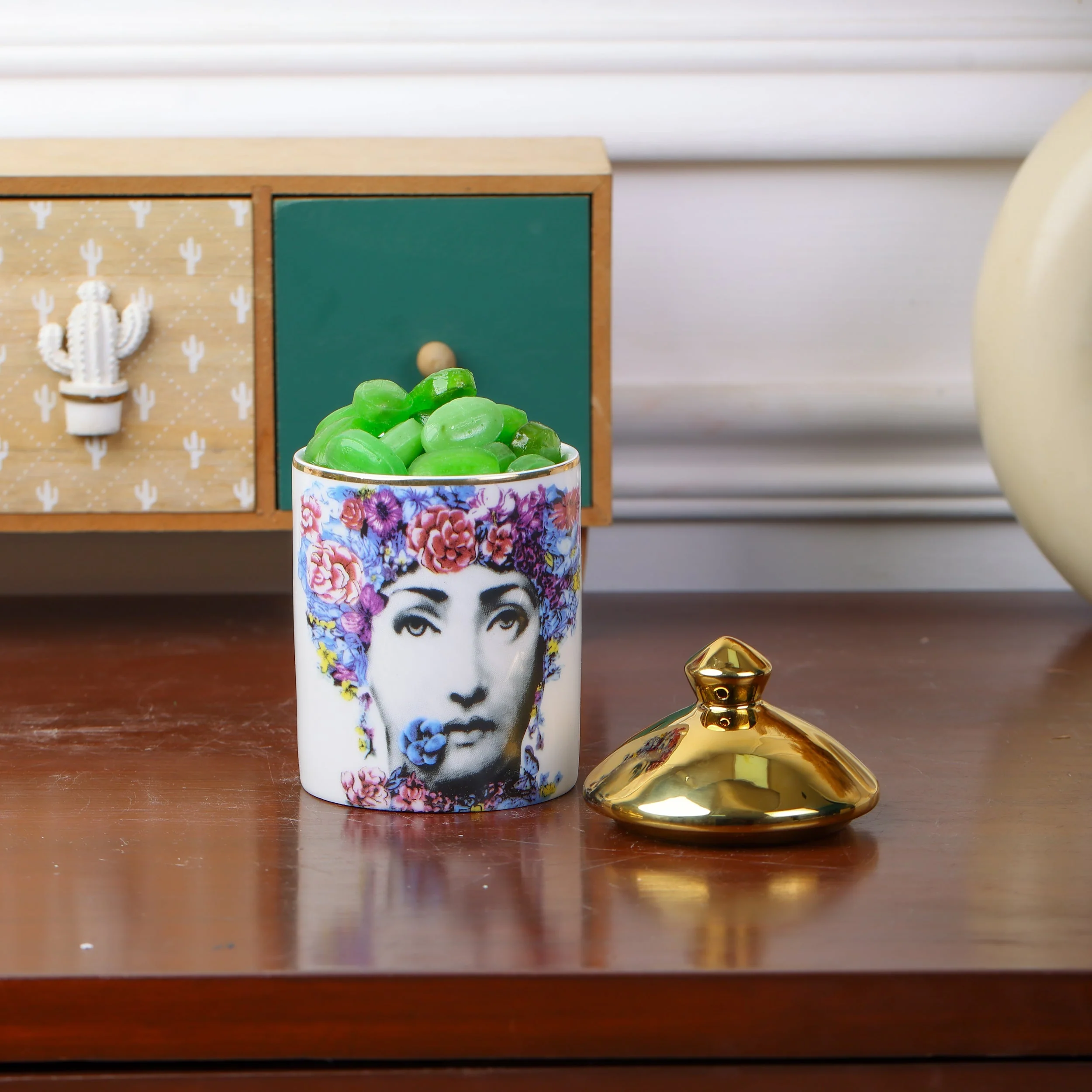 Lina Cavalieri Face Ceramic Jar - Image 8