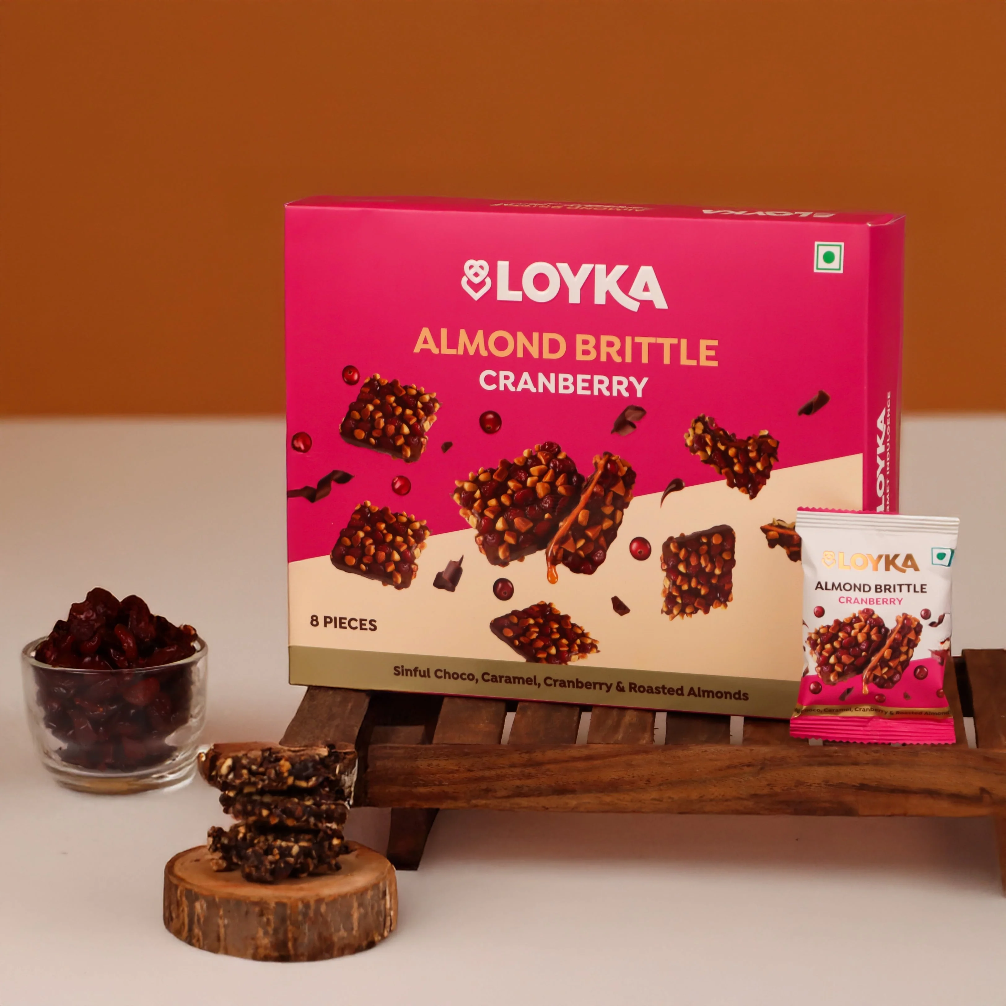 loyka Almond Brittle Cranberry 8pcs - Image 2