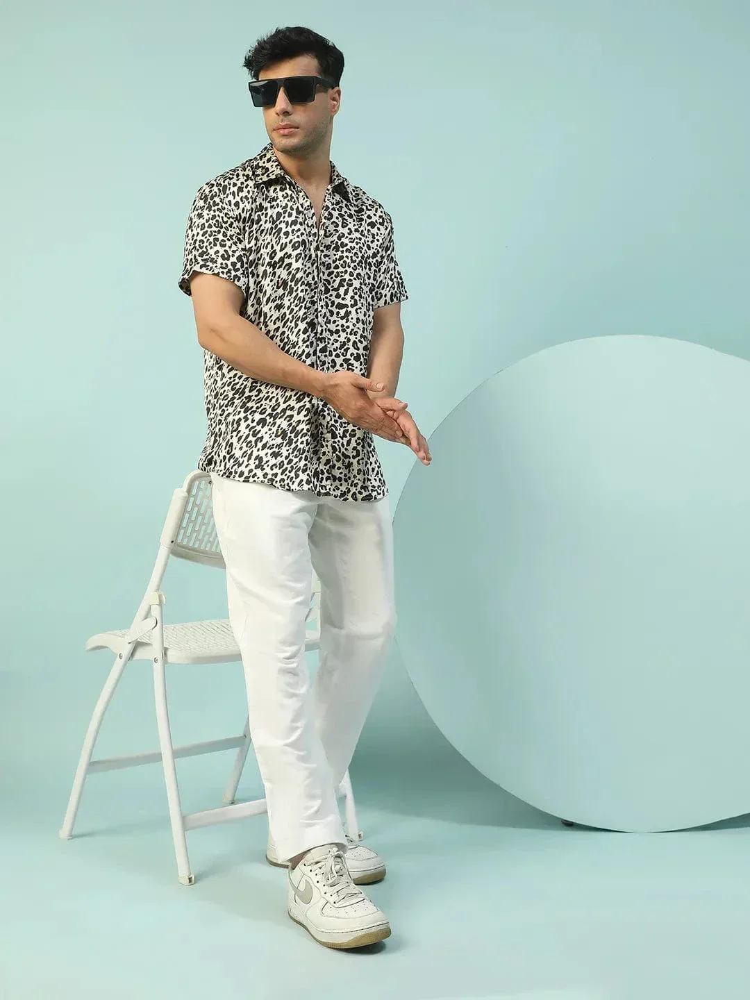 Macho Animal Print Multicolor Collared Short Sleeve Men Oversized Shirt - Image 7