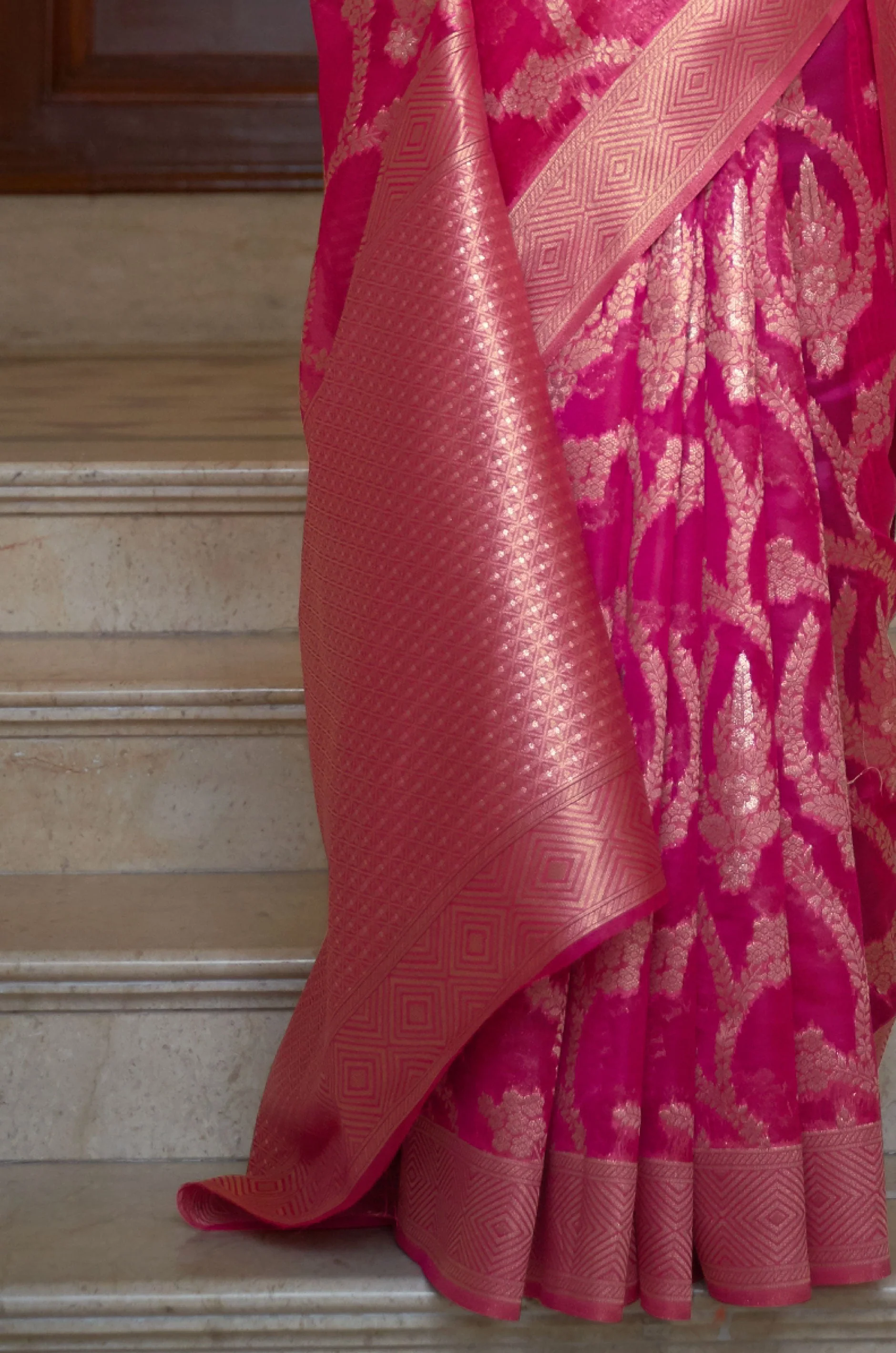 Magenta Pink Organza Woven Saree - Image 2