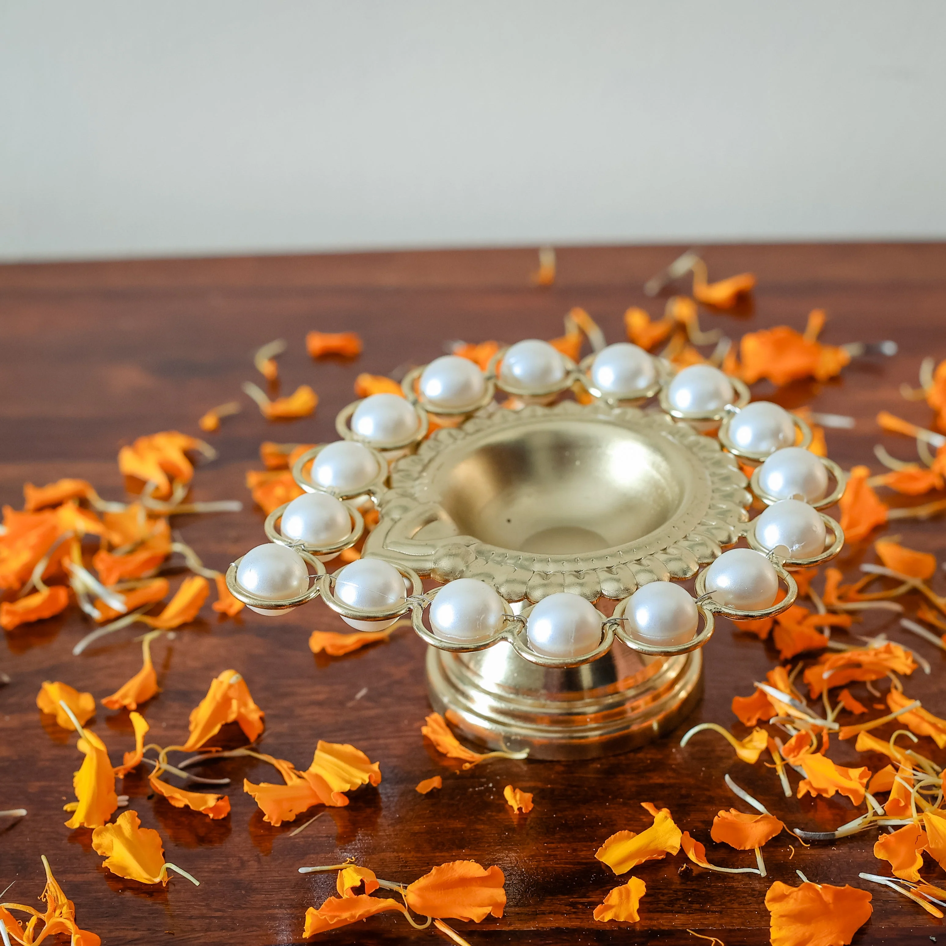 Metallic Pearl Diya - Image 6