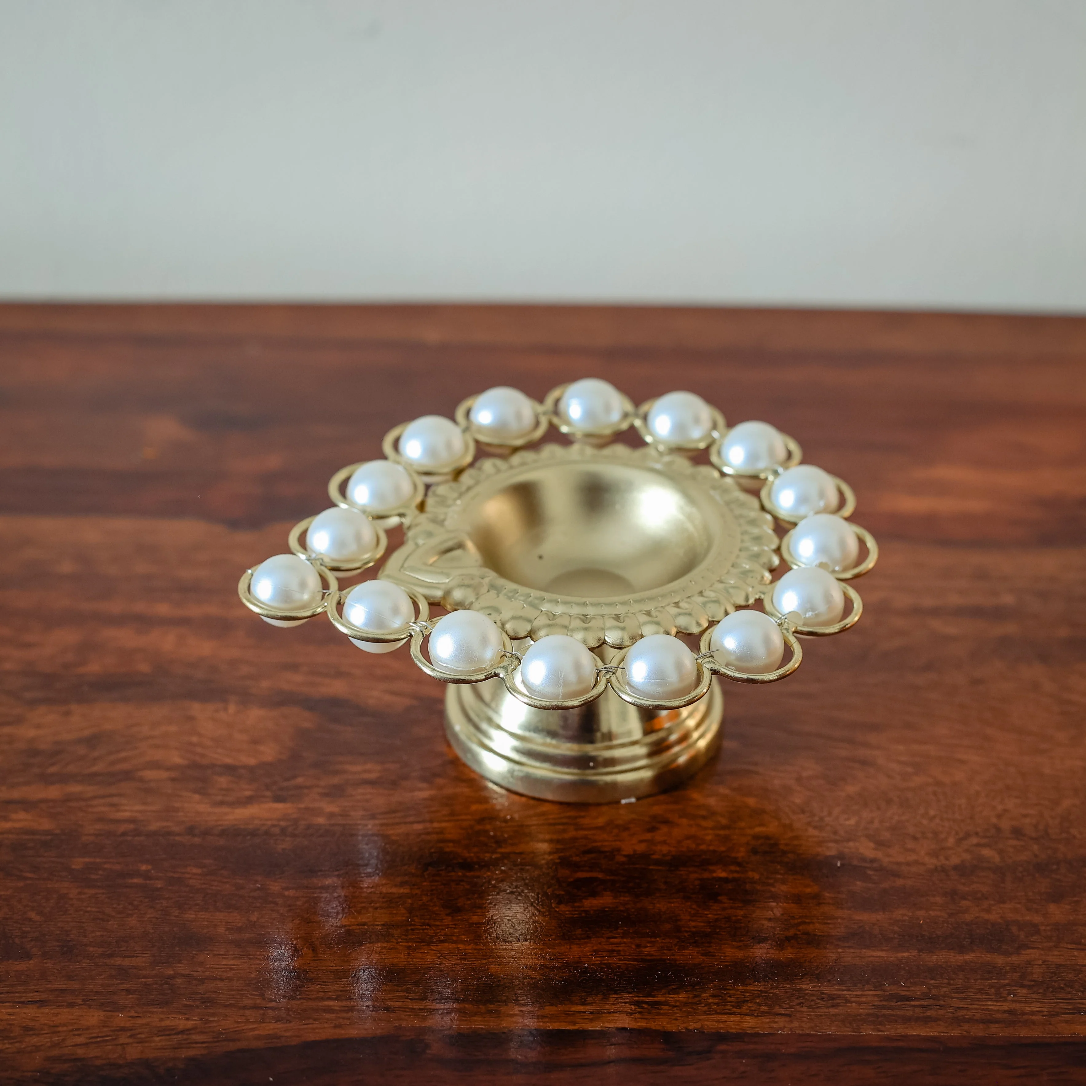 Metallic Pearl Diya - Image 7
