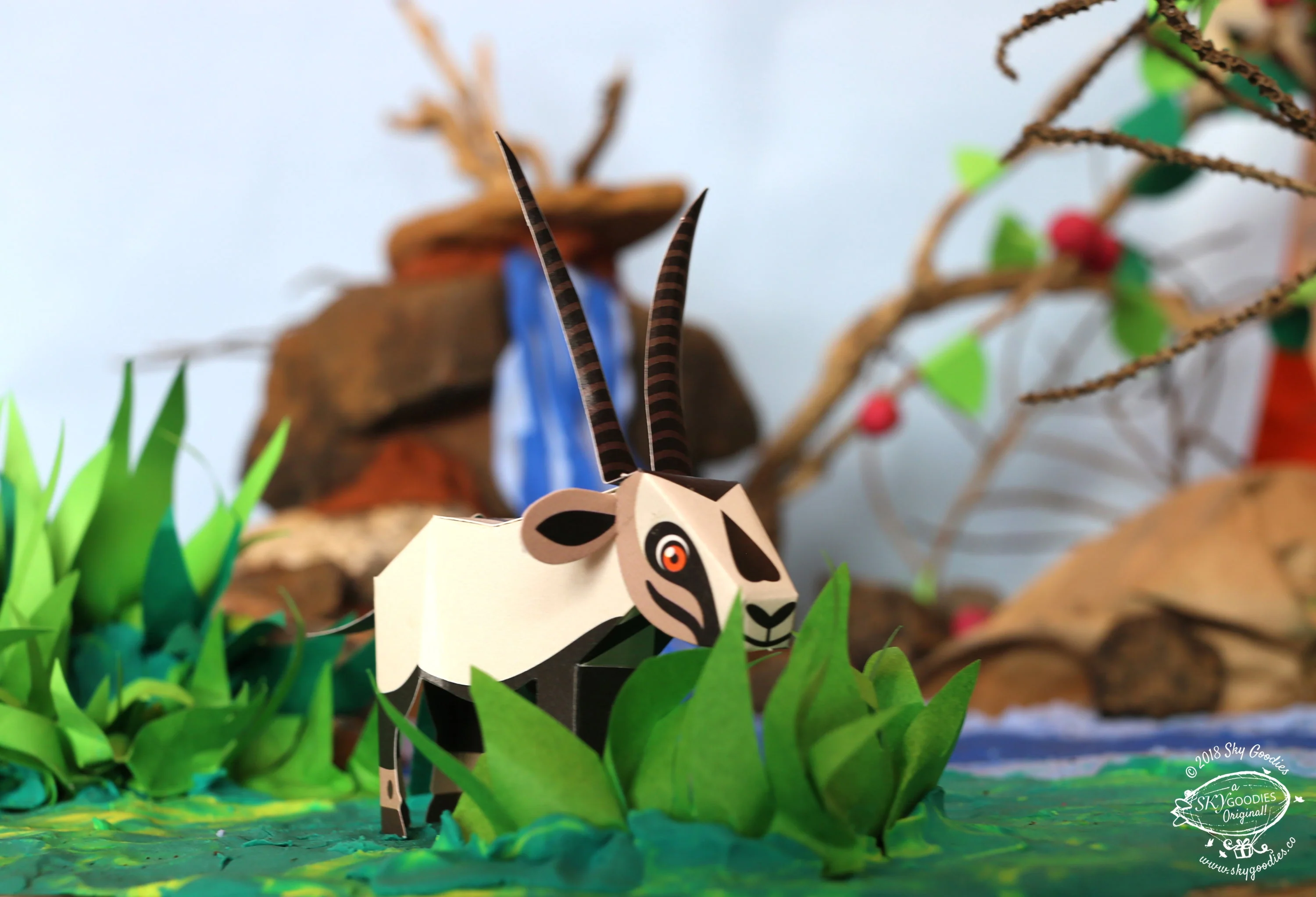 Mini Arabian Oryx DIY Animal Paper Craft Kit - Image 2