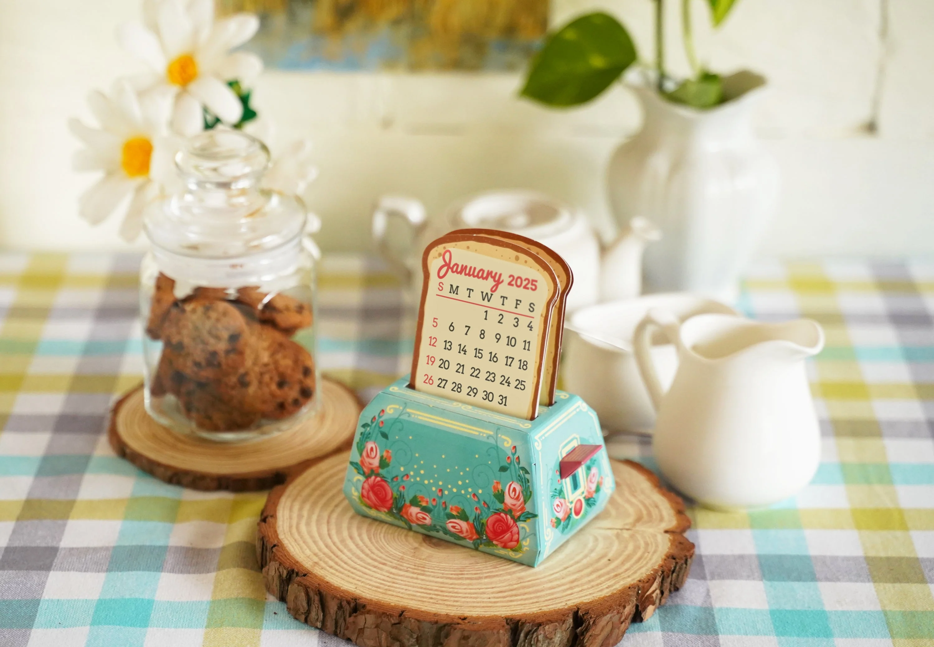 Mini Toaster Desk Calendar 2025 - DIY Paper Craft Kit - Image 3