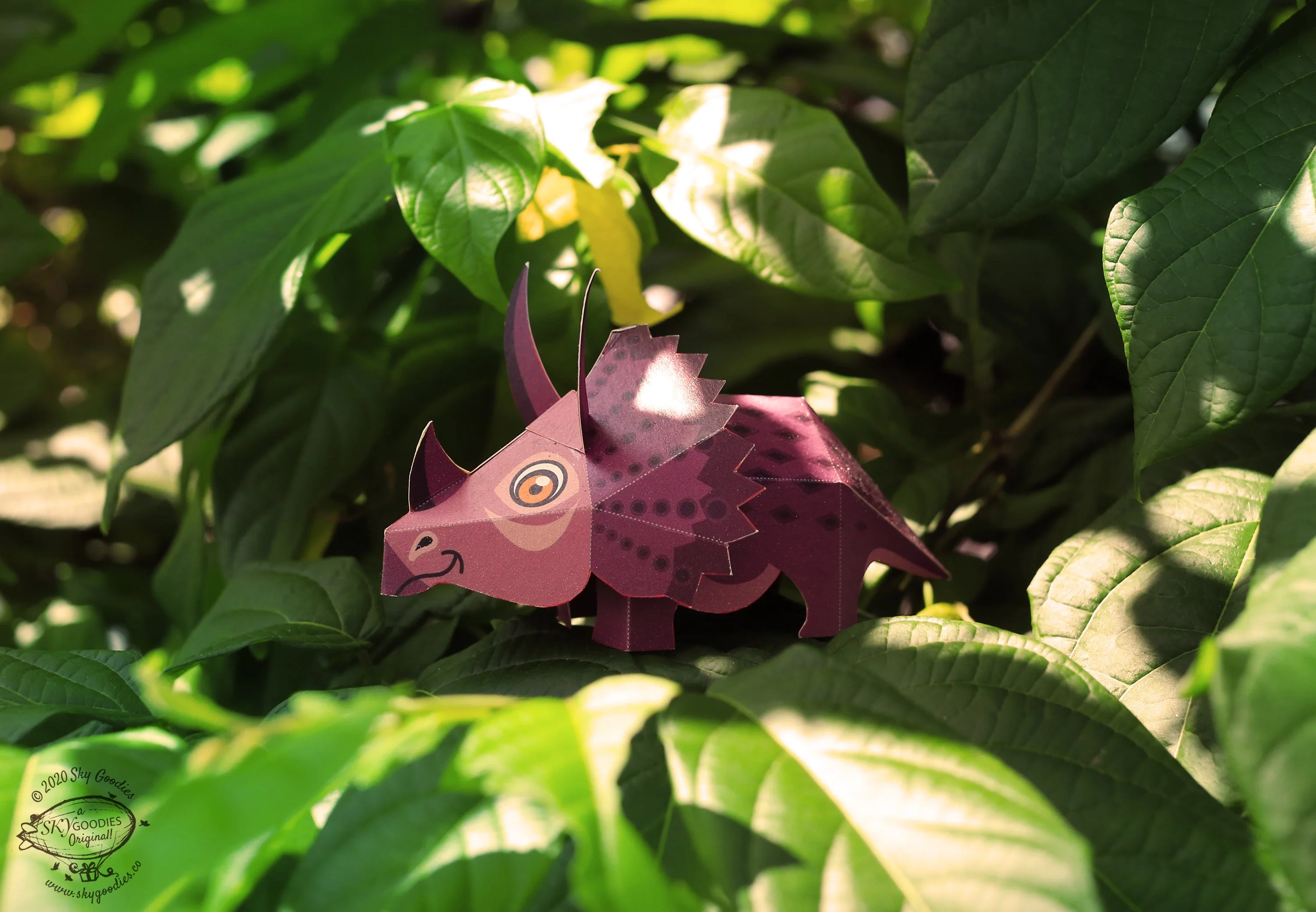 Mini Triceratops DIY Dinosaur Paper Craft Kit - Image 4