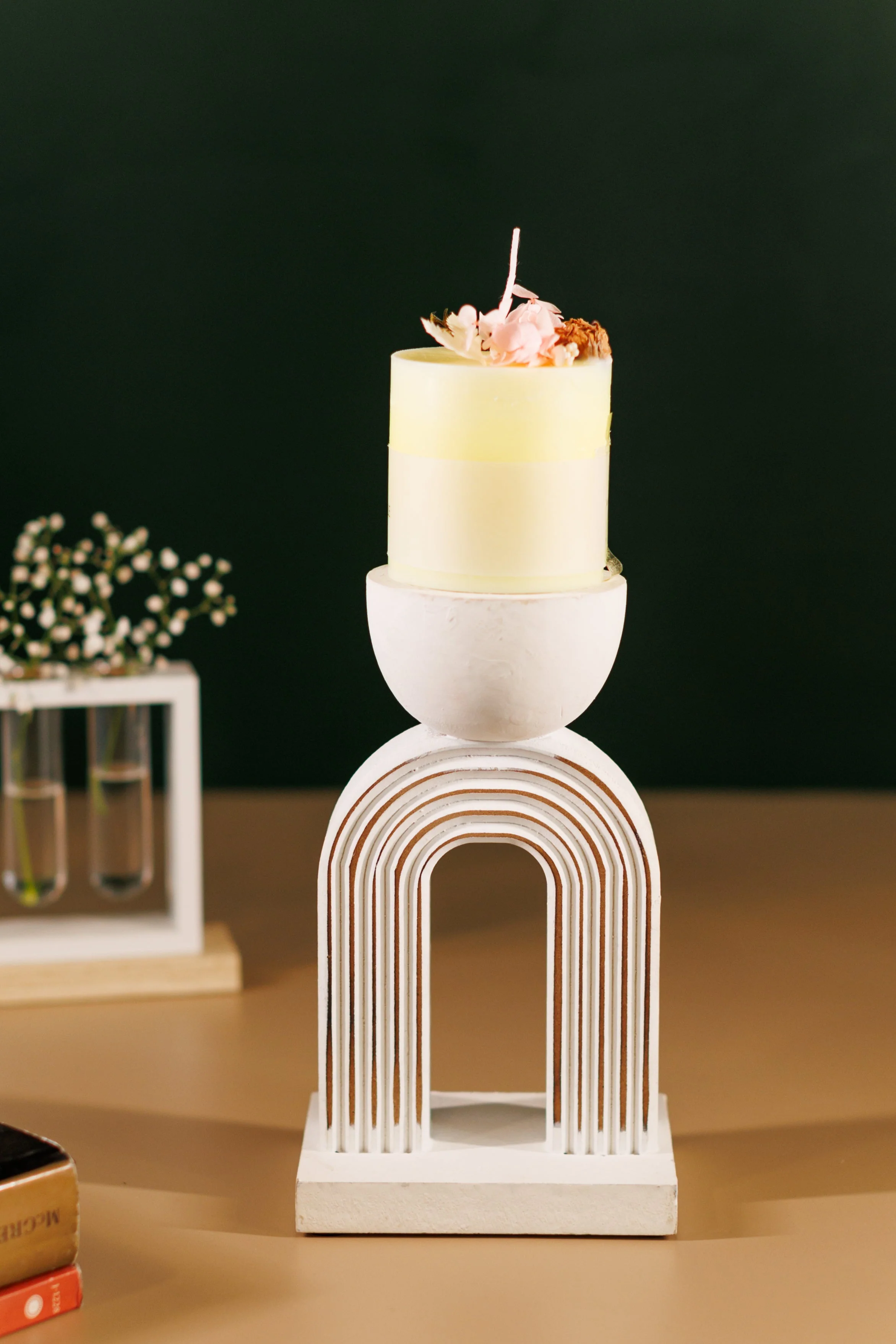 Minimalist pillar candle holder - Image 3