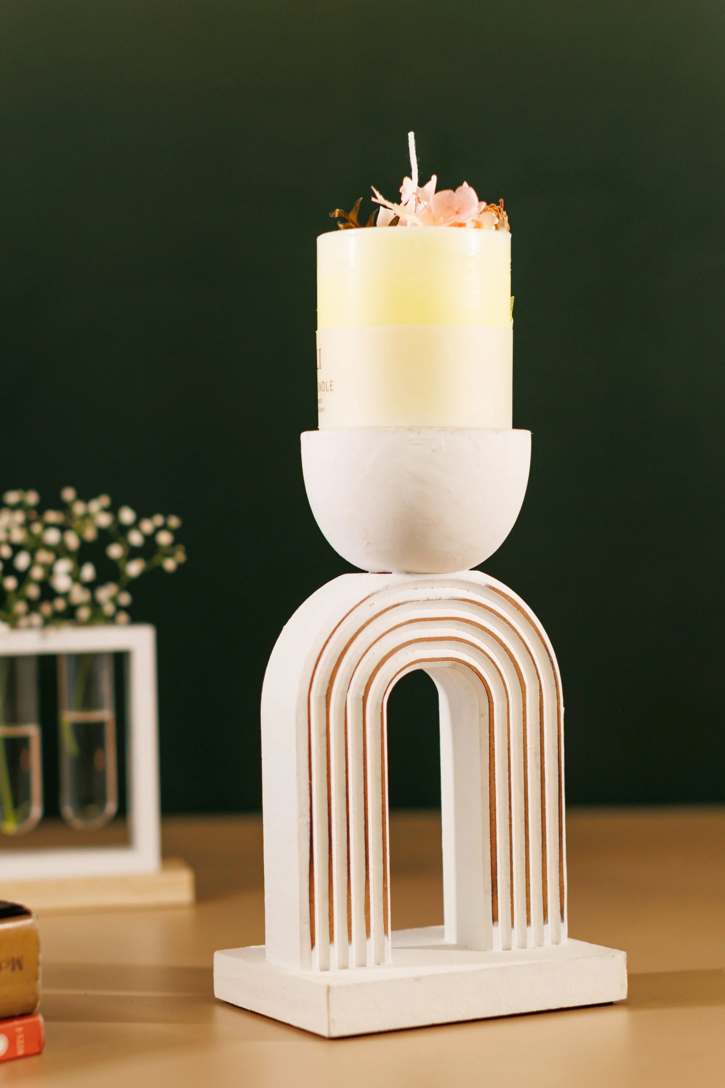 Minimalist pillar candle holder - Image 5