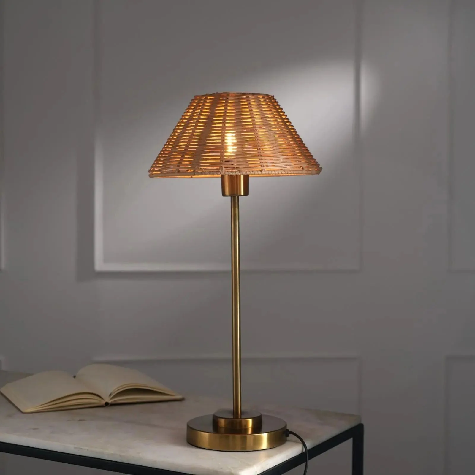 Natural Cane Table Lamp - Handcrafted Artisan Expertise, Made From Rattan, Handweaving - Image 2