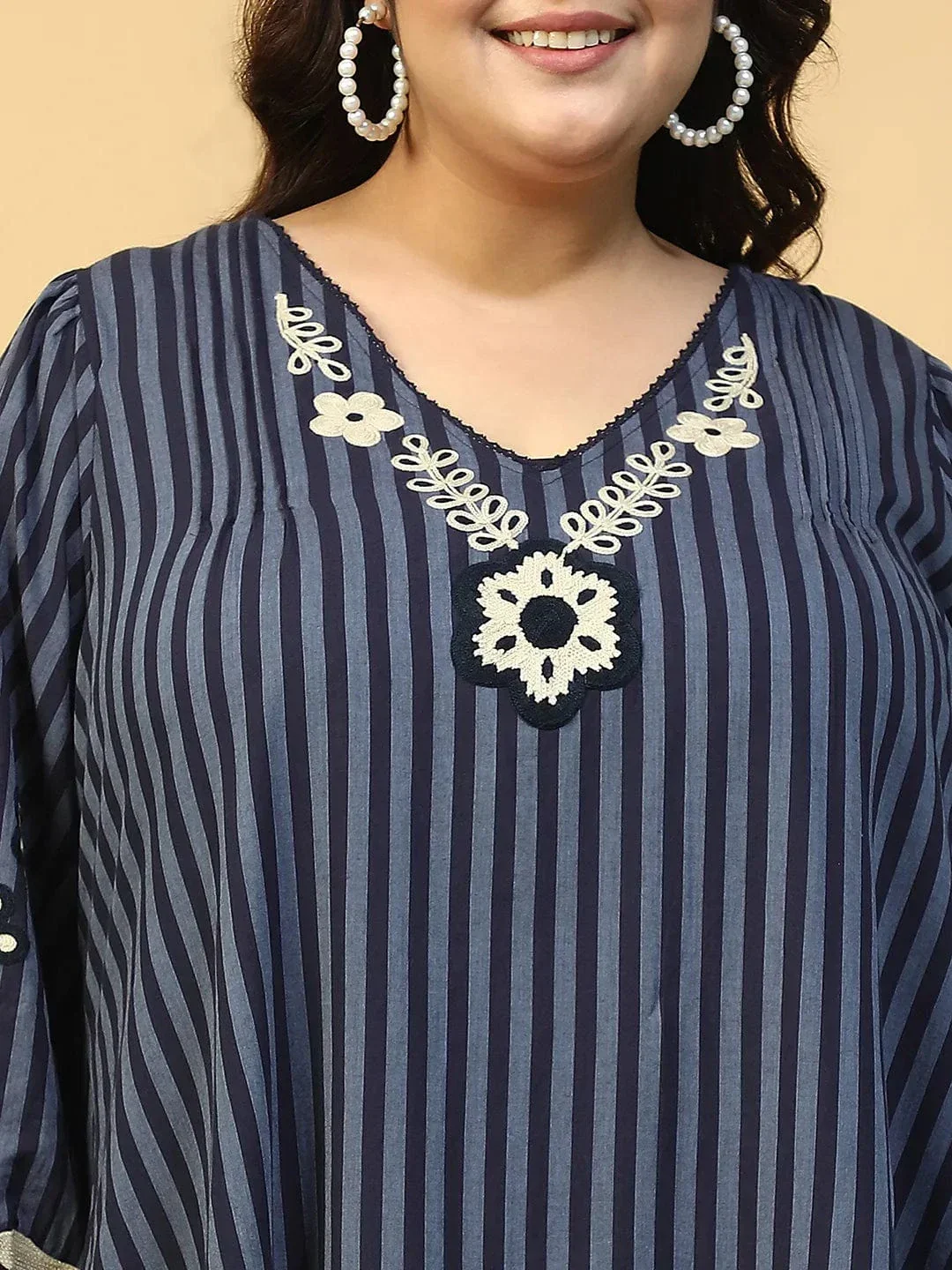 Navy Blue Embroidered V-Neck Long Sleeve Yarn Dyed Cotton Plus Size Maxi Dress - Image 6