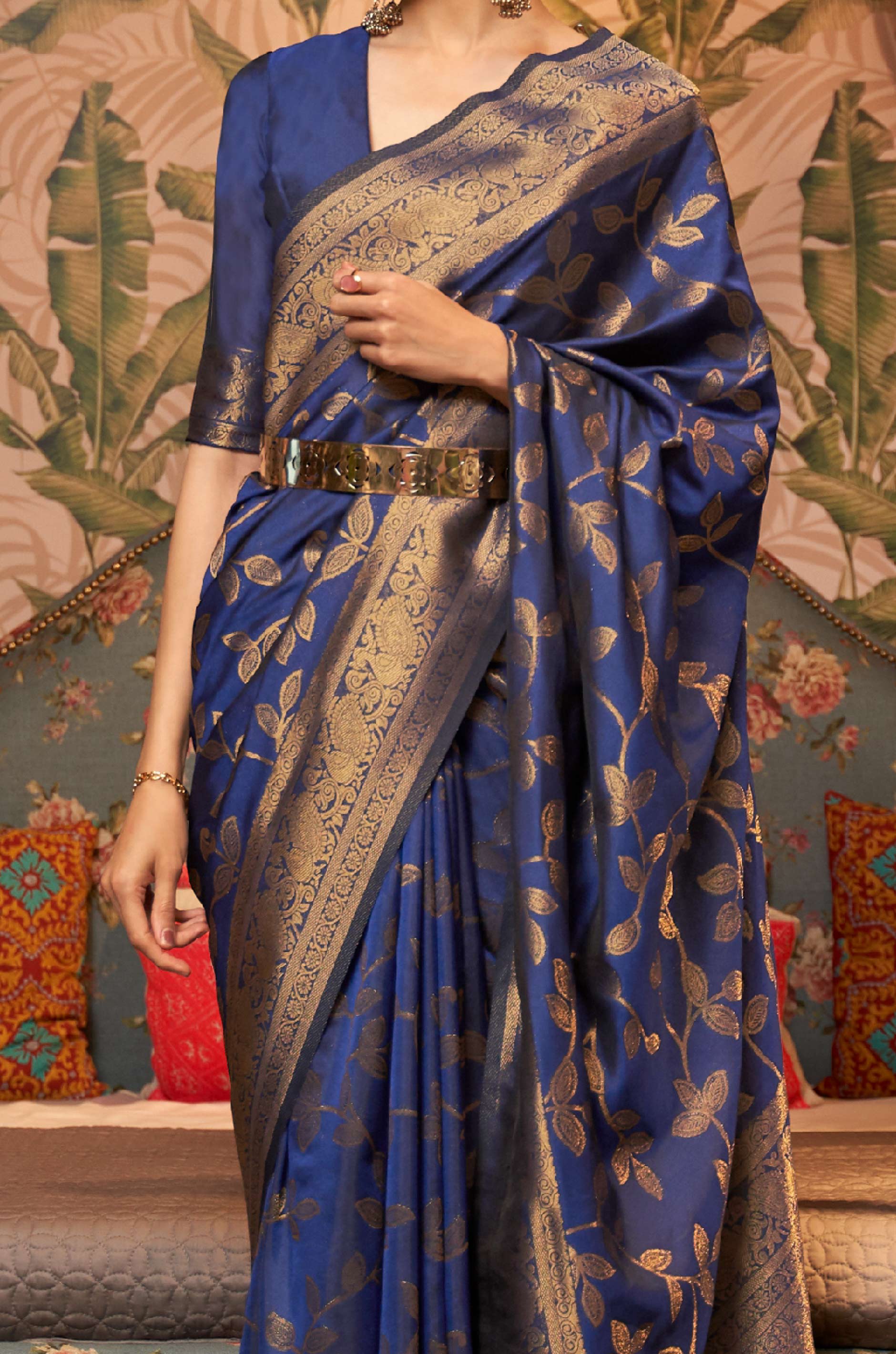 Navy Blue Woven Silk Saree - Image 3