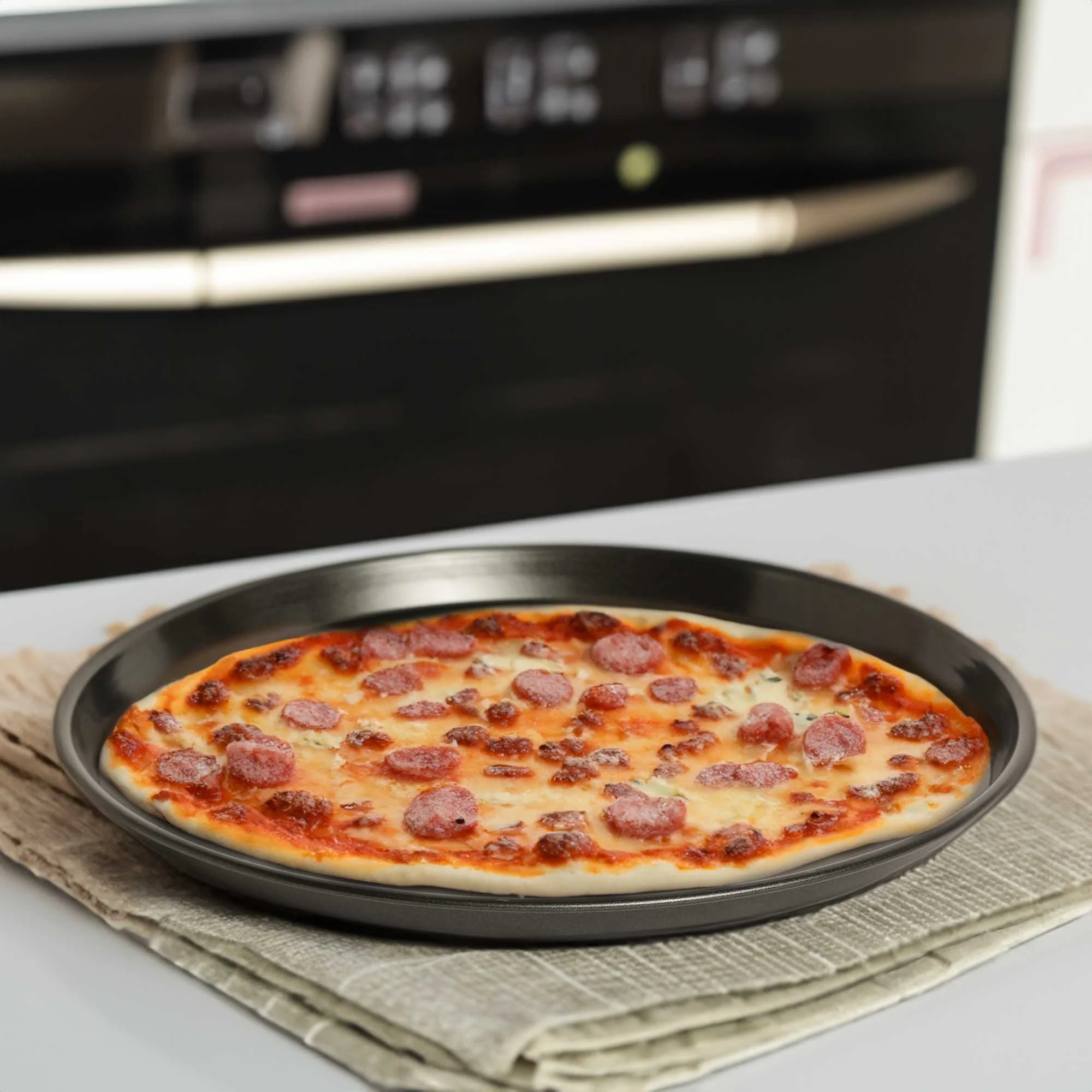 Non-Stick Pizza & Bake Pan - Image 5
