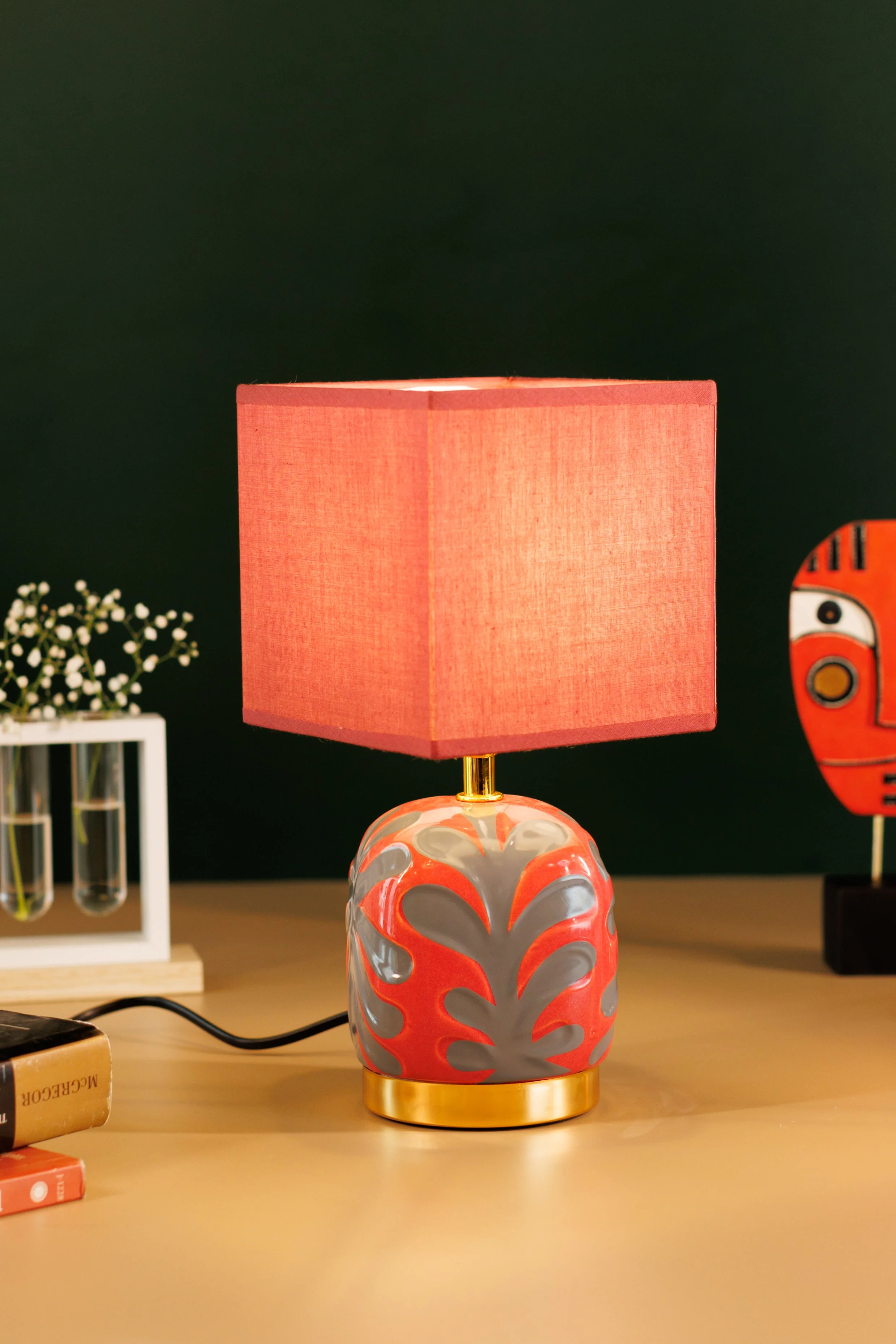 Nordic Simple Ceramic Vase Table Lamp- Red - Image 2