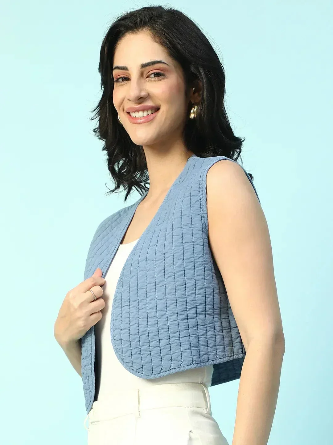 Pacific Blue Sleeveless Cotton Quilted Women Shrug - Image 3
