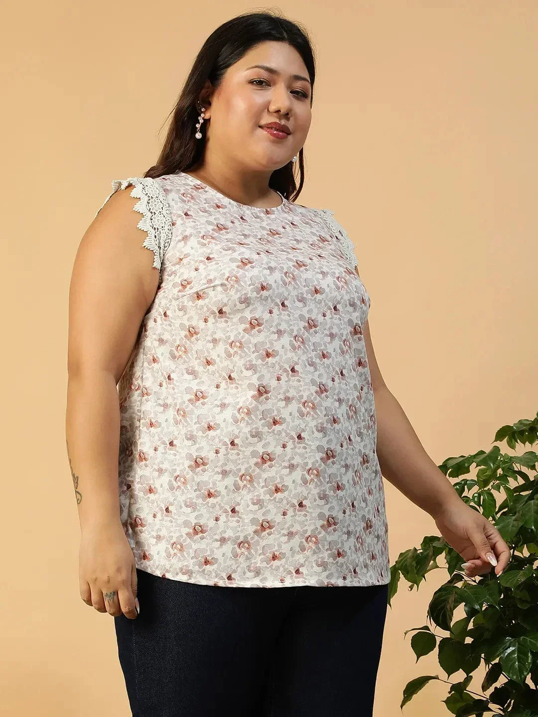 Peach Floral Print Lace Detail Cap Sleeve Plus Size Women Top - Image 4