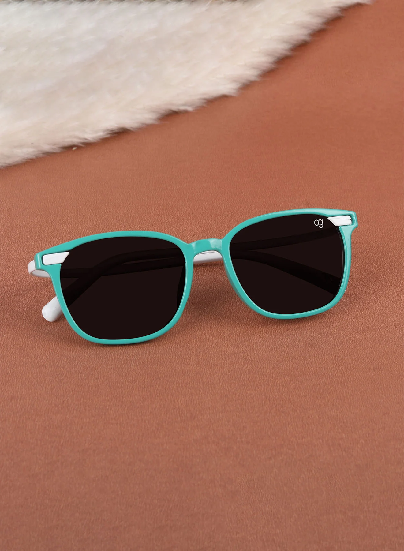 Peach Pop Green & White Square Kids Sunglasses - Image 3