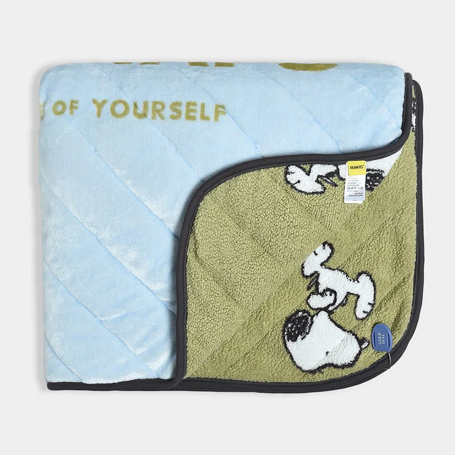 Peanuts™ Knitted Nap Quilt