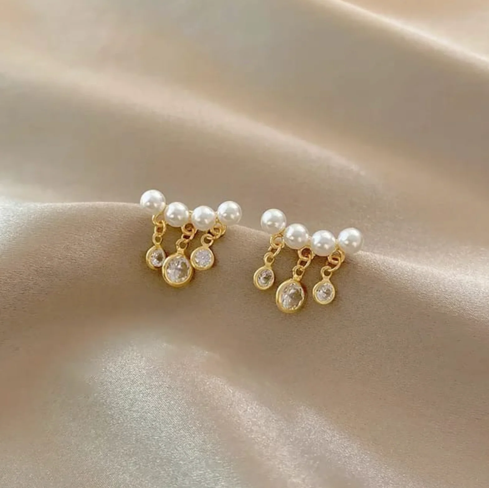 Pearl Stud Earring - Image 3