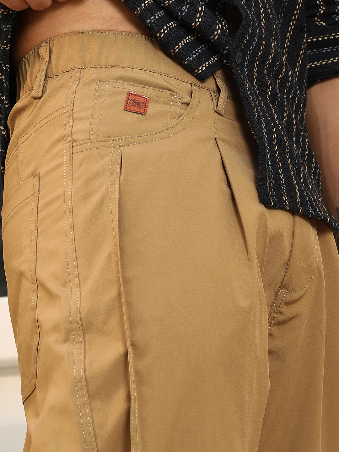 Pleated-Tapered Trousers - Image 7