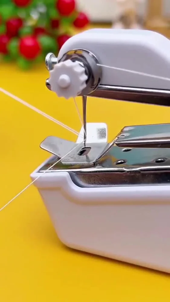 Portable Sewing Machine - Image 6