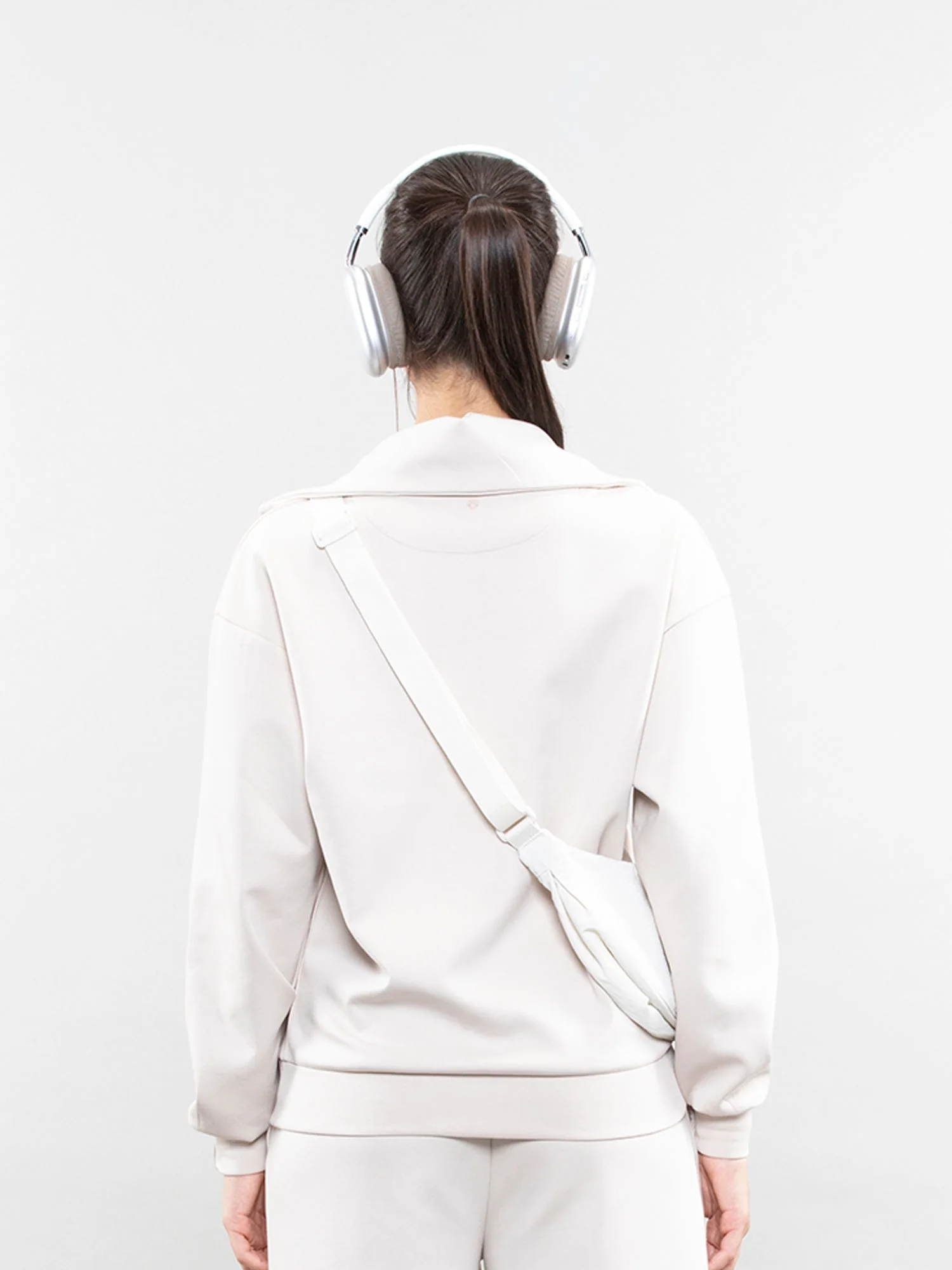 Quarter-zip sweatshirt - Image 3
