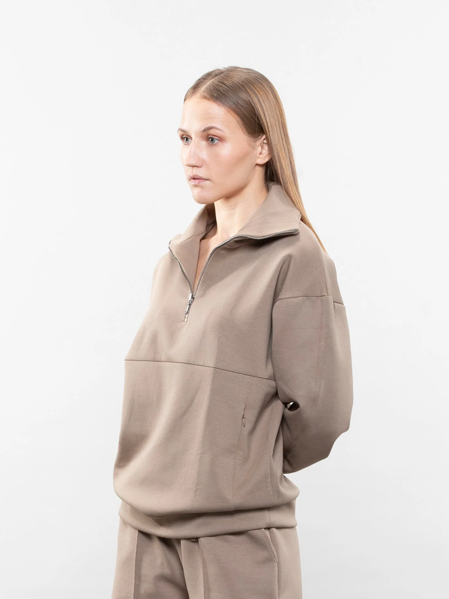 Quarter-zip sweatshirt - Image 7