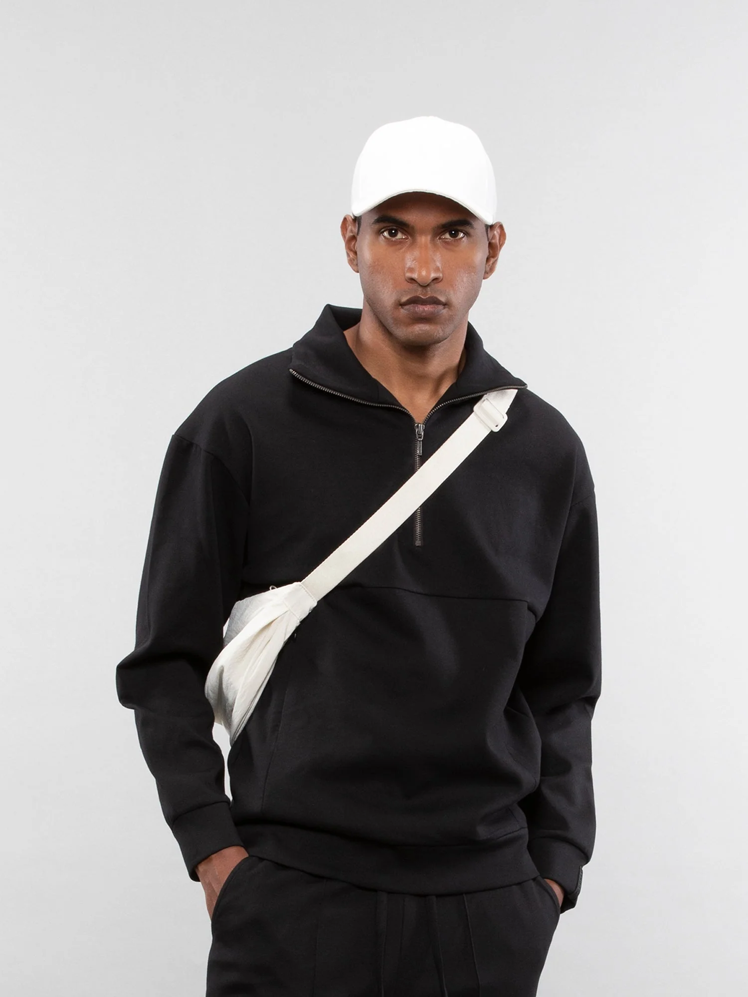 Quarter-zip sweatshirt - Image 34