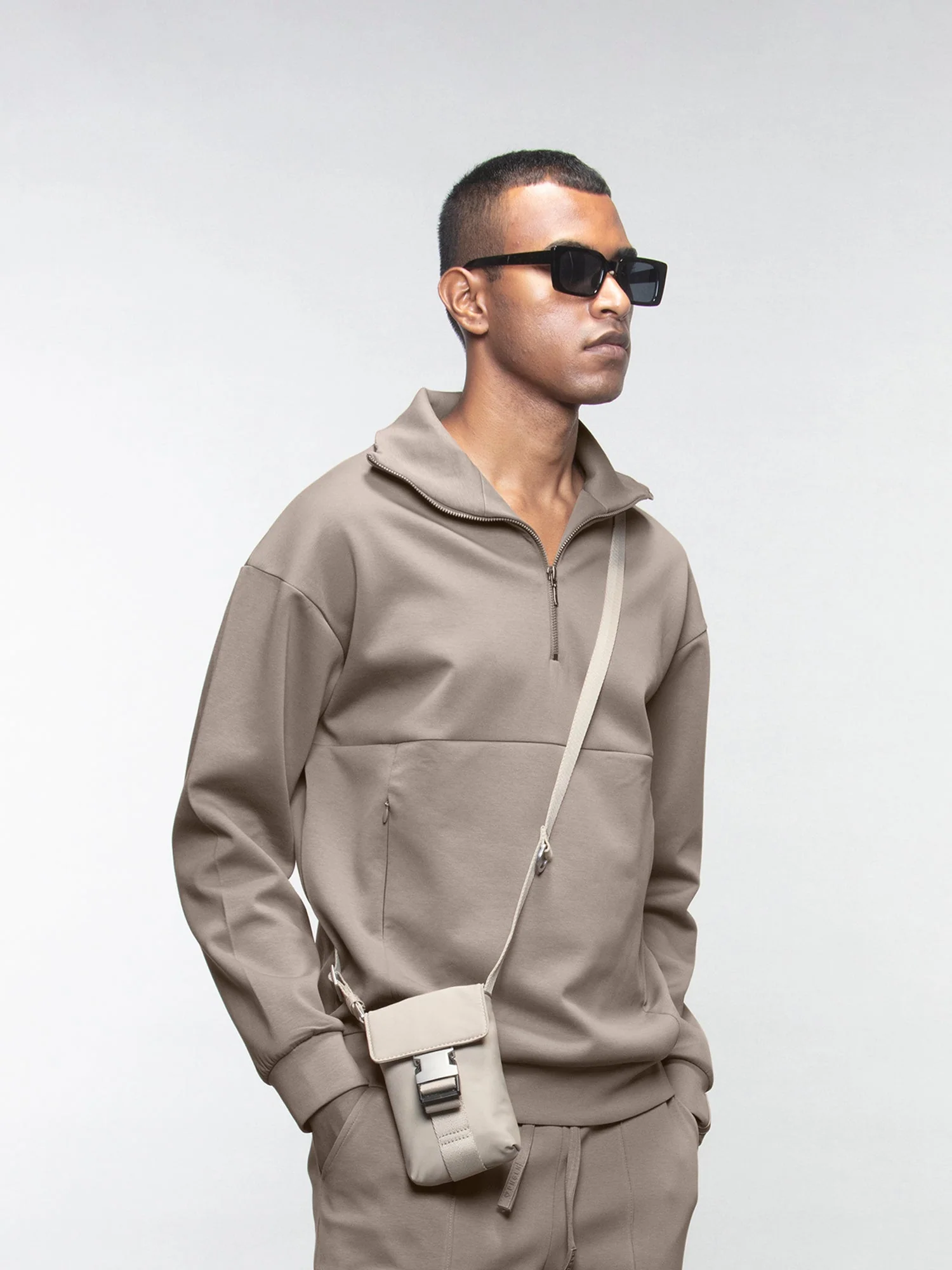 Quarter-zip sweatshirt - Image 6