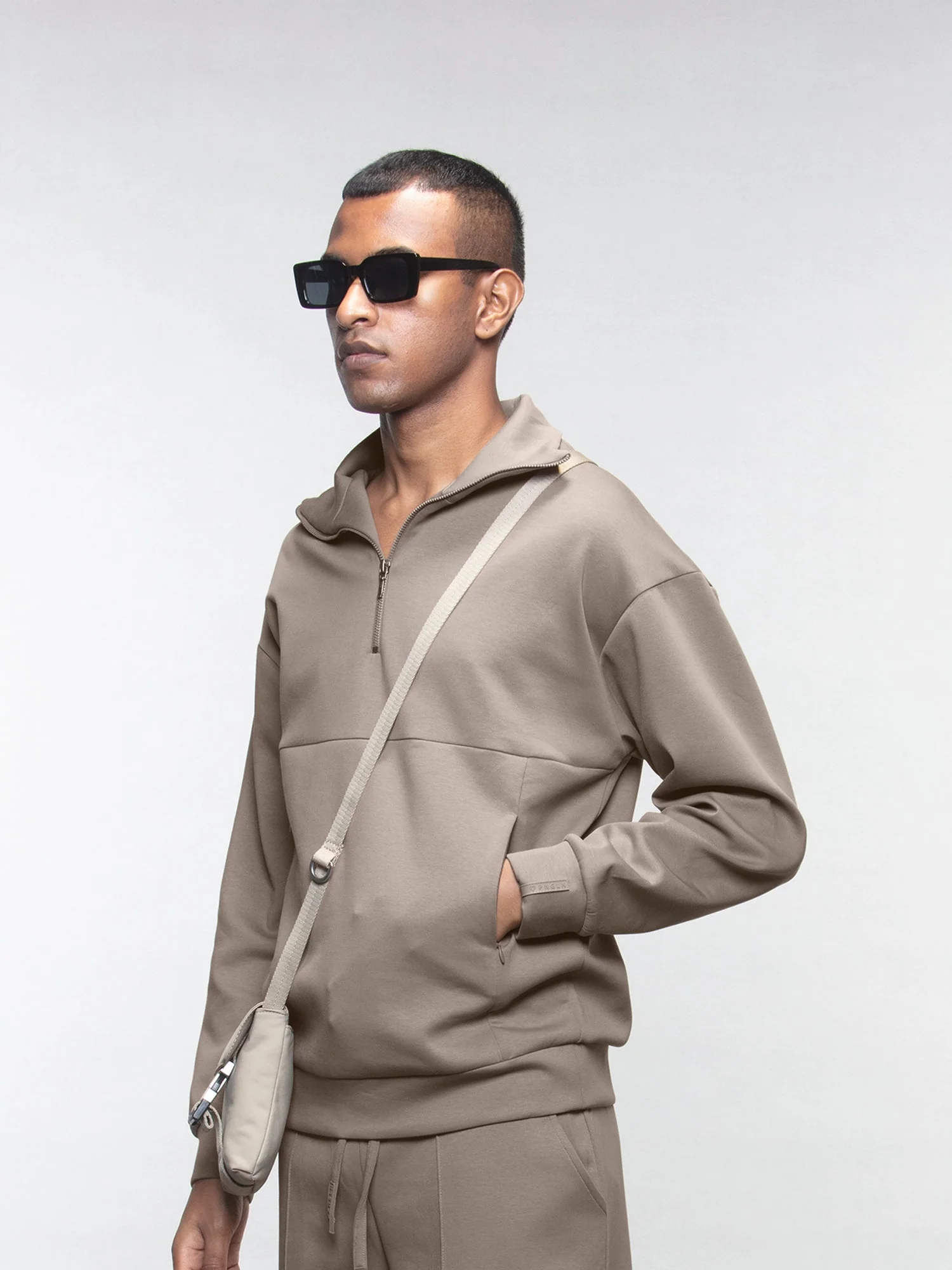 Quarter-zip sweatshirt - Image 7