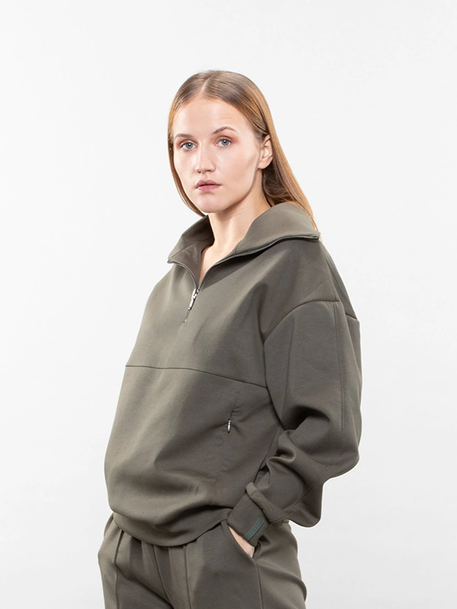 Quarter-zip sweatshirt - Image 23