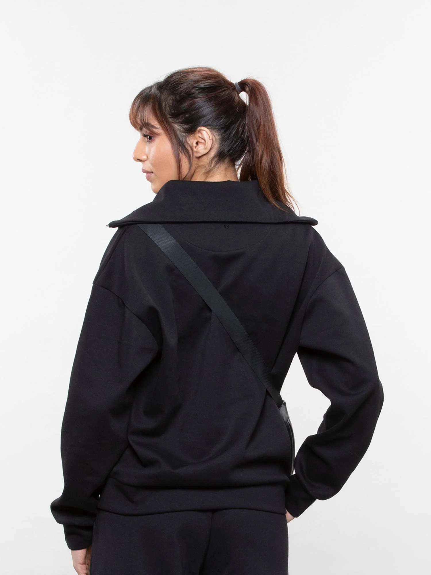 Quarter-zip sweatshirt - Image 8