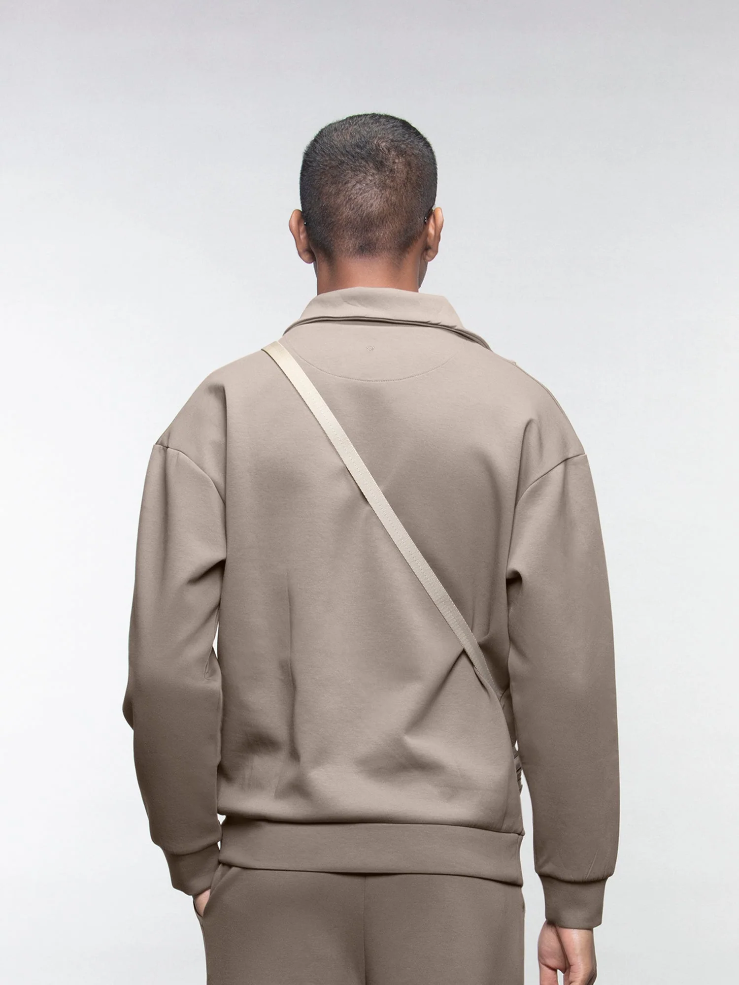 Quarter-zip sweatshirt - Image 8