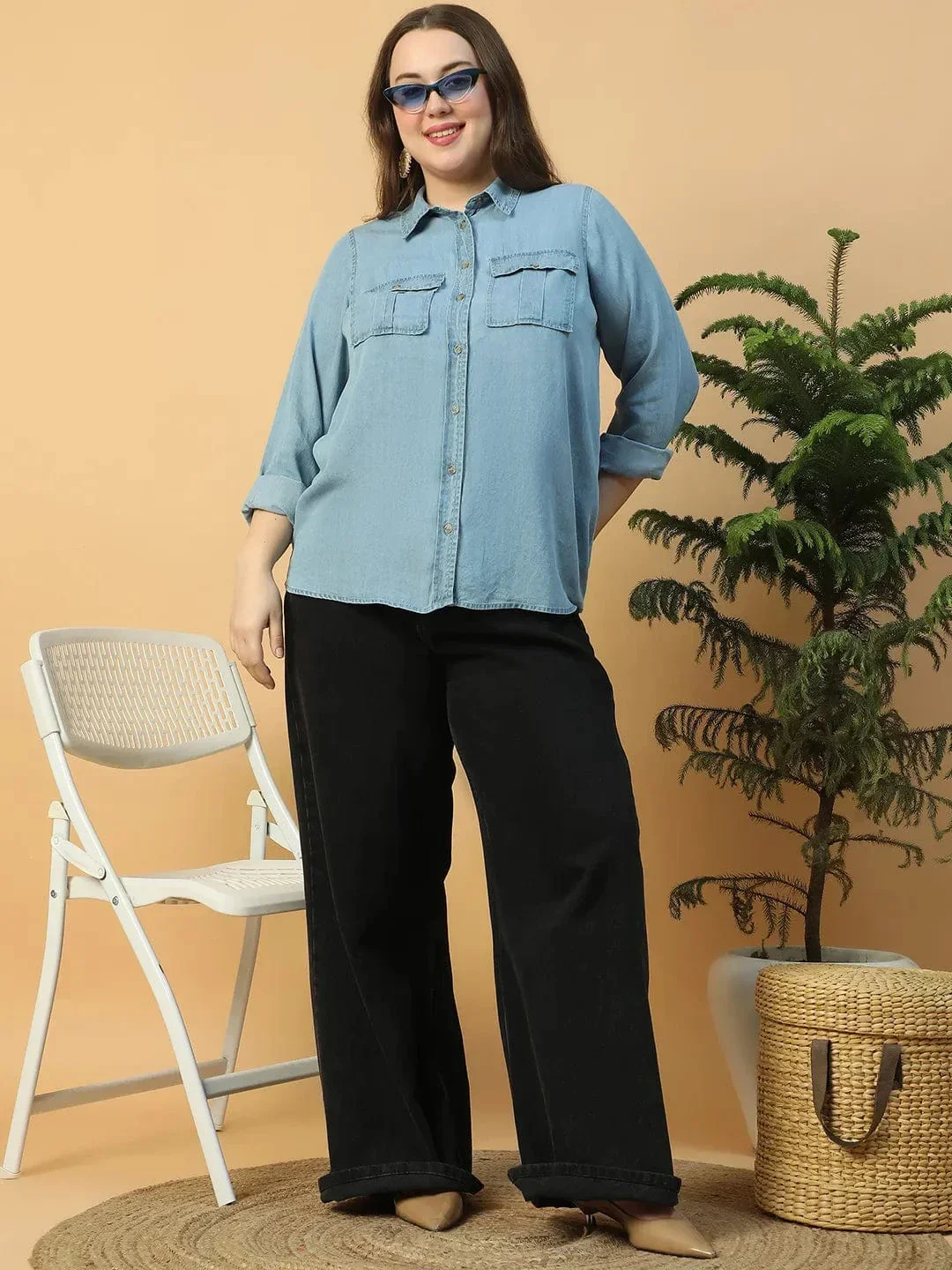 Quick Light Blue Collared Neck With Button Down Long Sleeve Plus Size Women Cotton Denim Shirt - Image 3