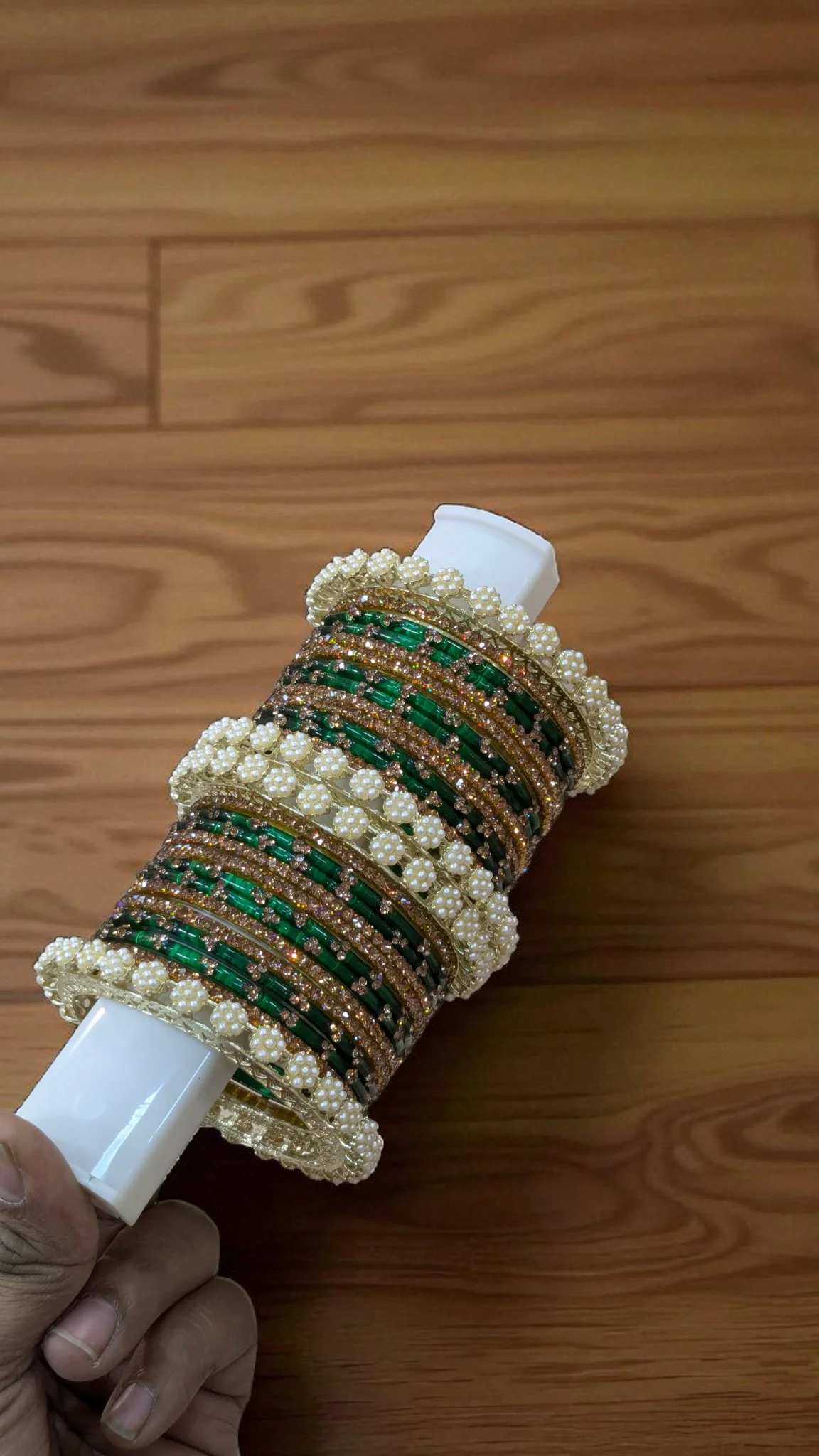 RAINDROP PRO GLASS BANGLES SET - Image 2
