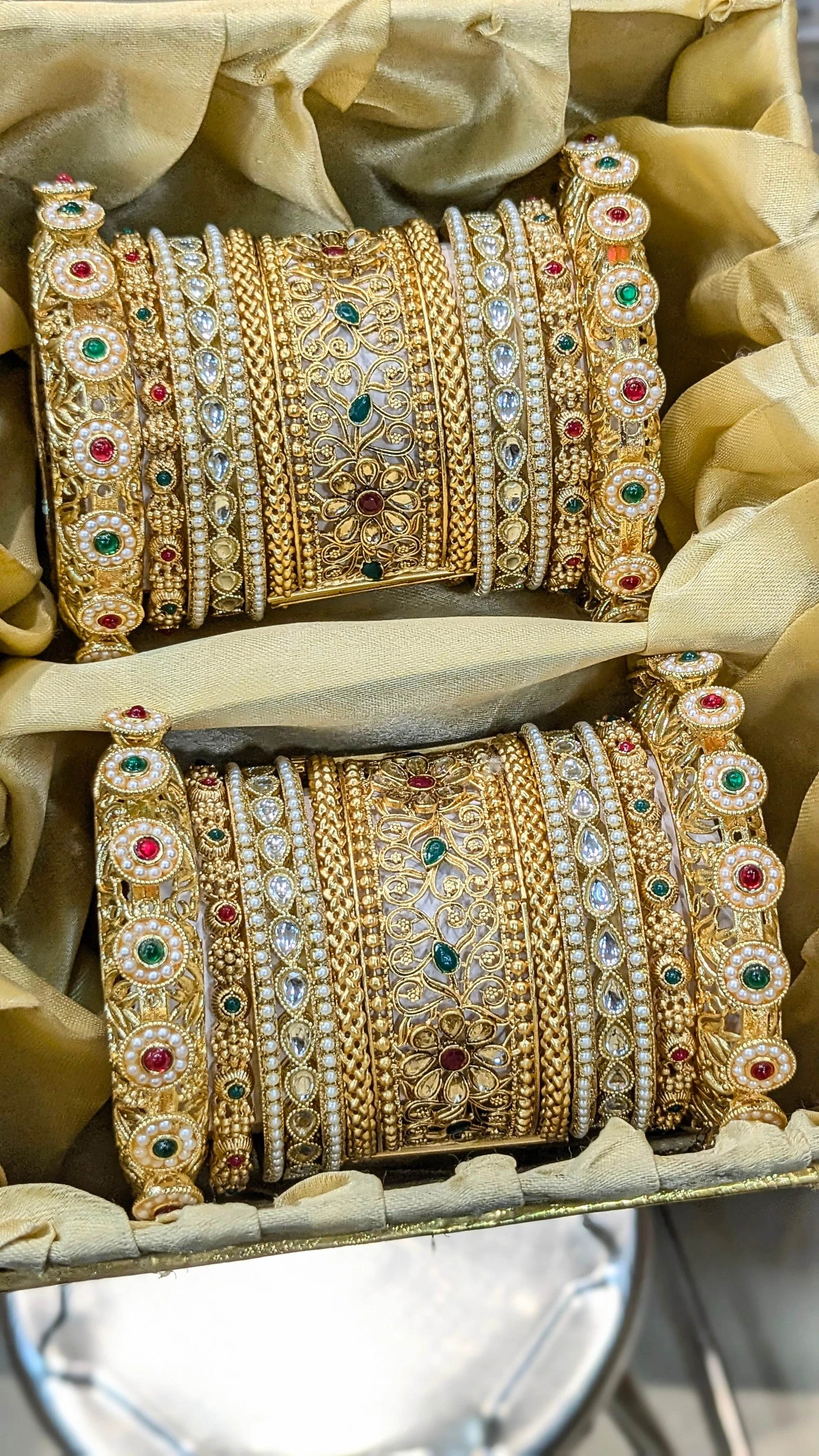 Rajwadi bridal bangles - Image 2